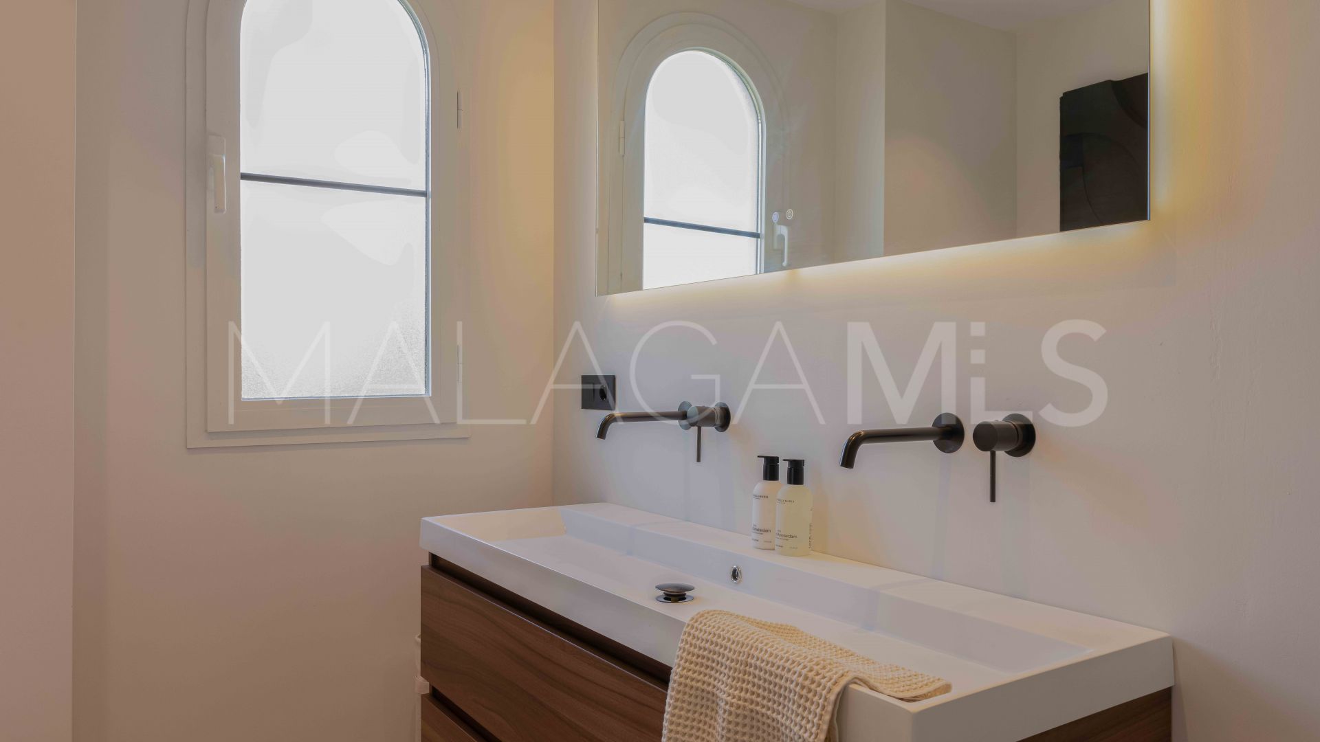 Ático a la venta in Los Arqueros with 3 bedrooms