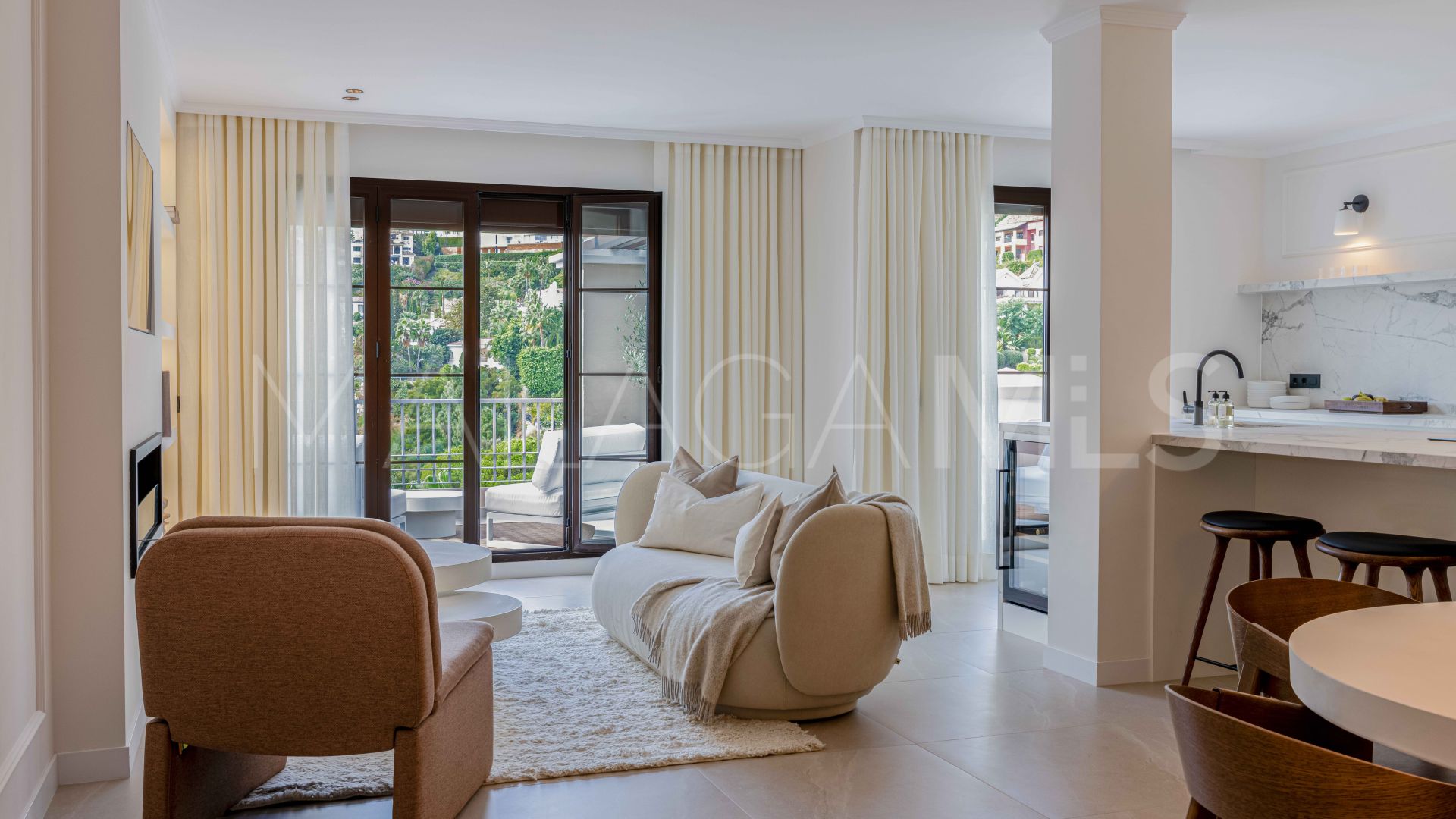 Ático a la venta in Los Arqueros with 3 bedrooms