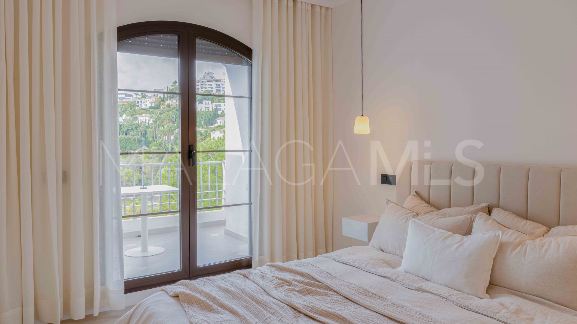 Ático a la venta in Los Arqueros with 3 bedrooms