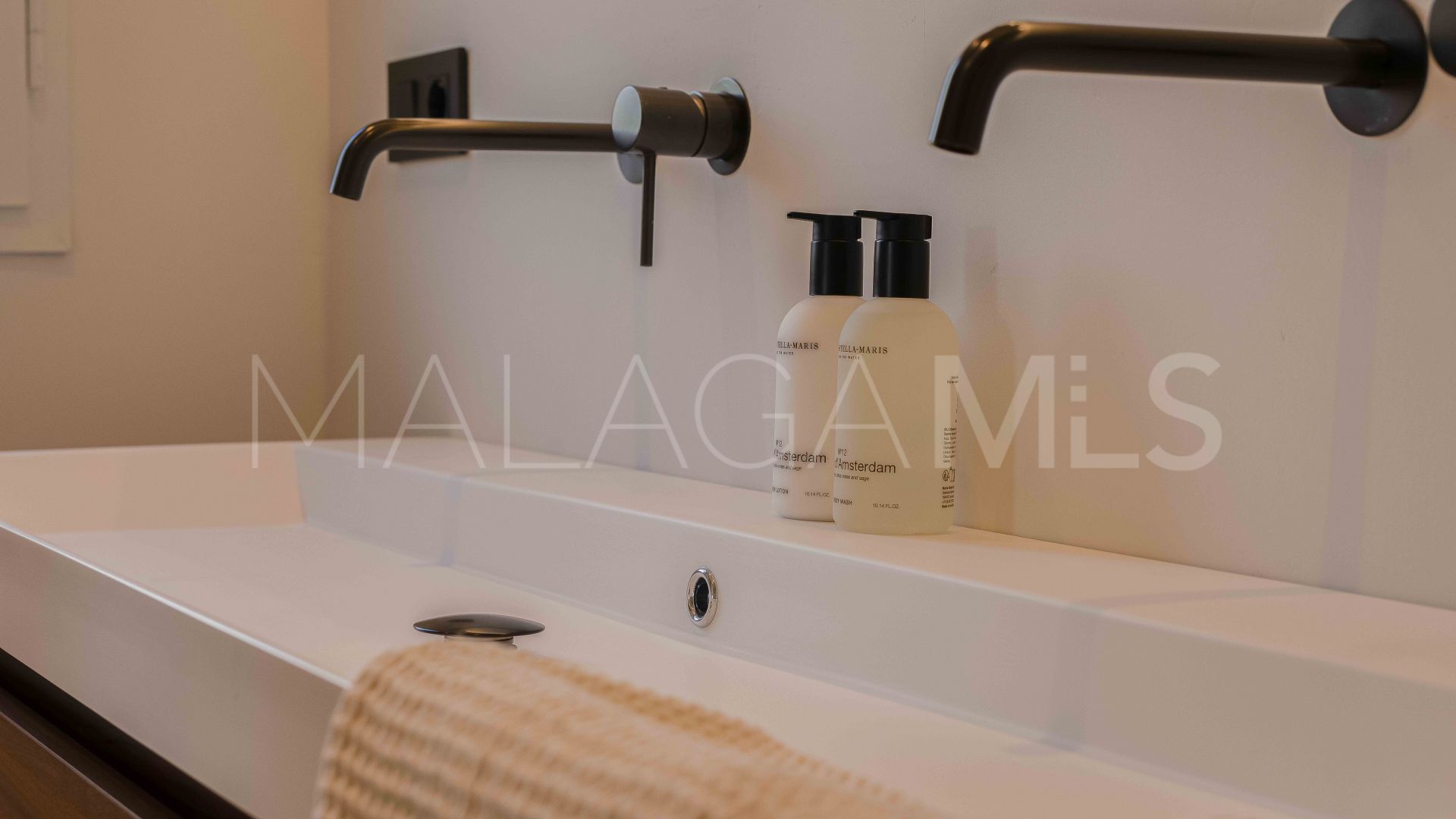 Ático a la venta in Los Arqueros with 3 bedrooms