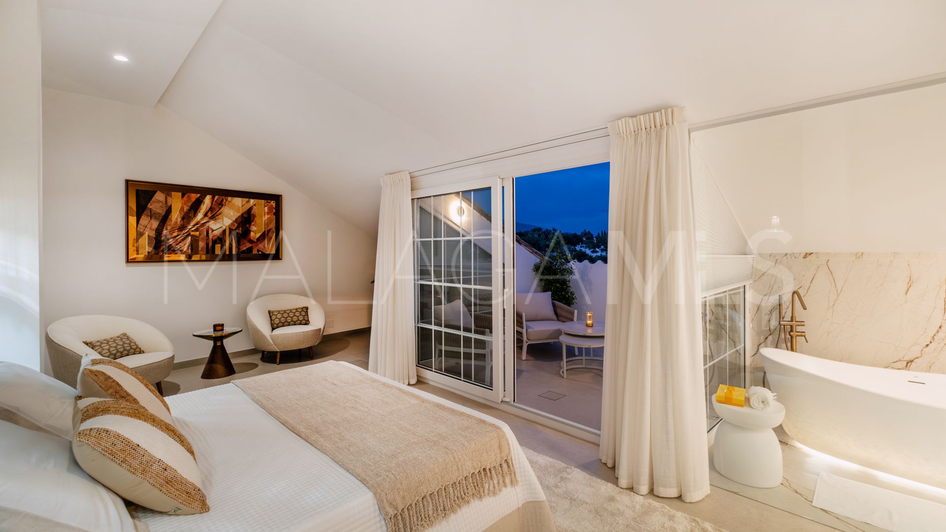 Penthouse for sale in Las Lolas