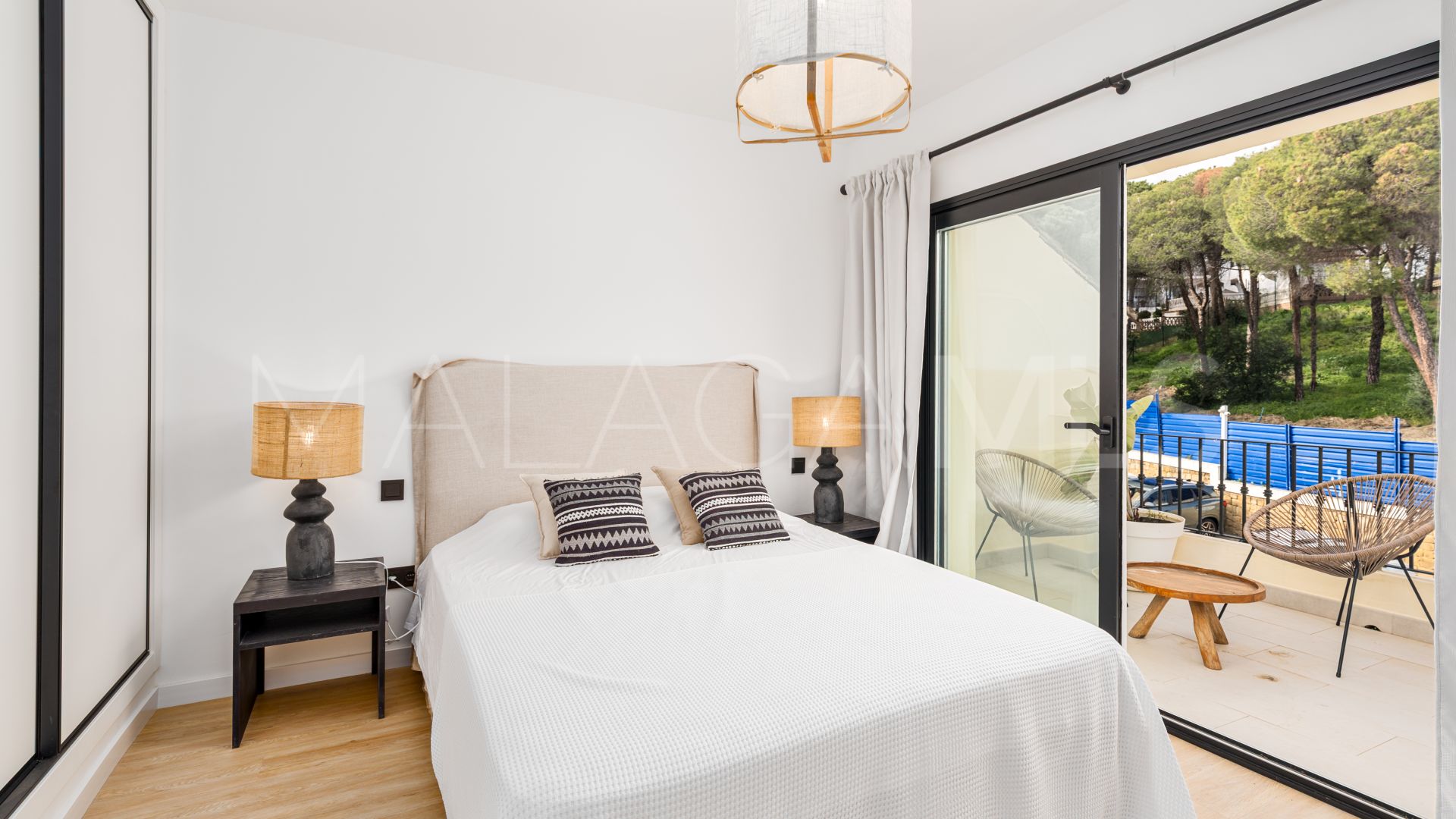 Maison de ville for sale in Los Pinos de Aloha