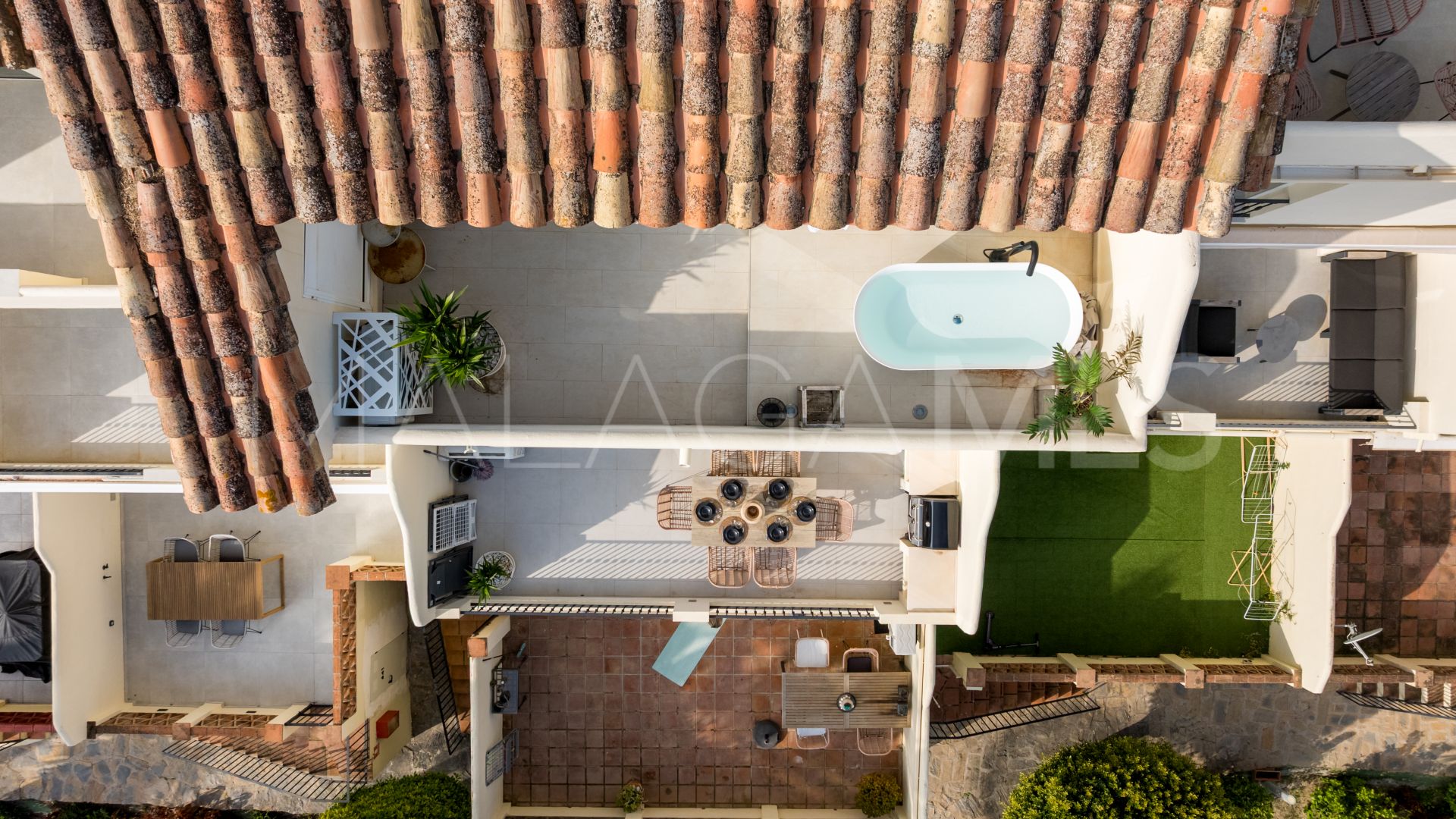 Maison de ville for sale in Los Pinos de Aloha