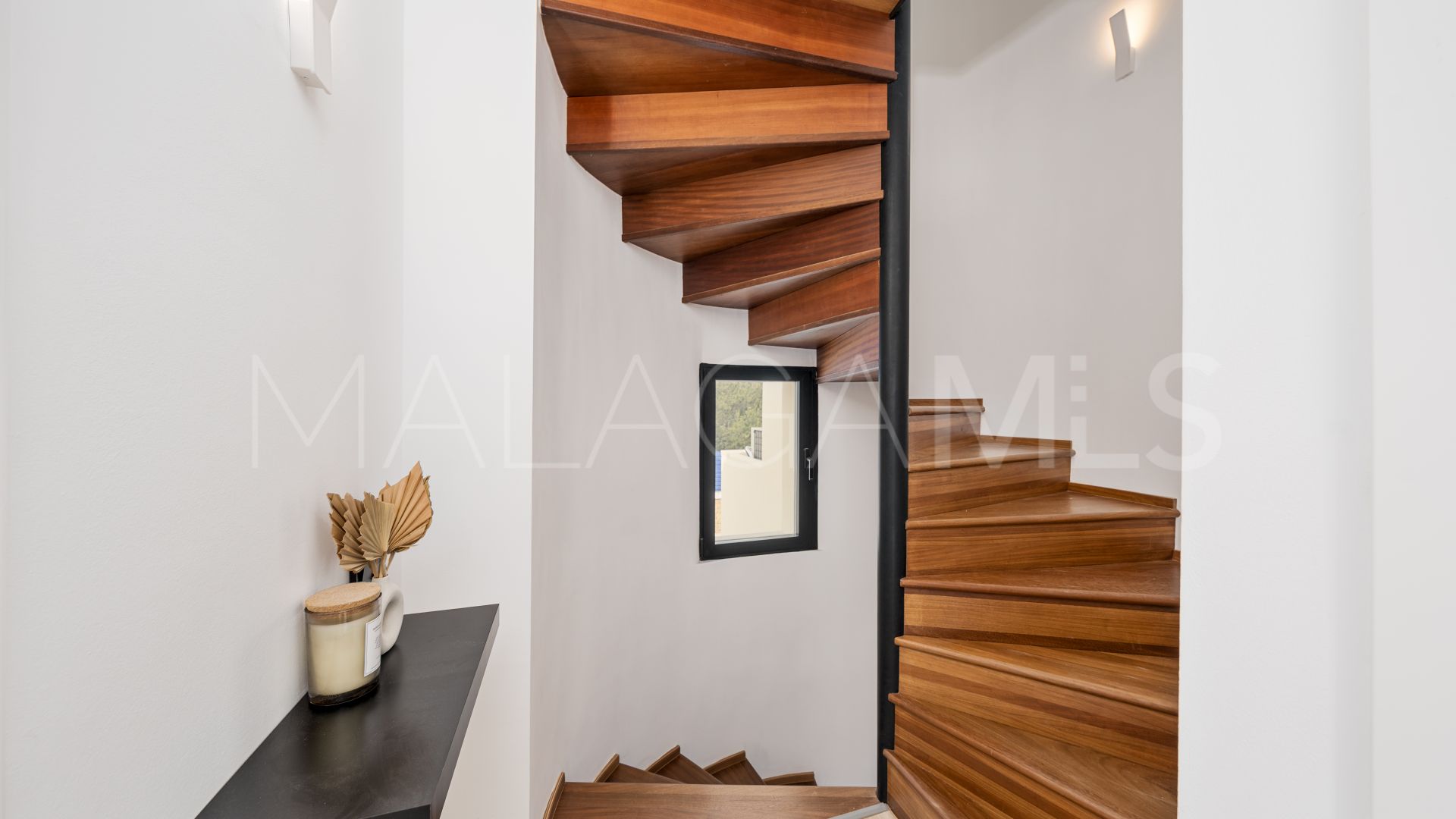 Maison de ville for sale in Los Pinos de Aloha