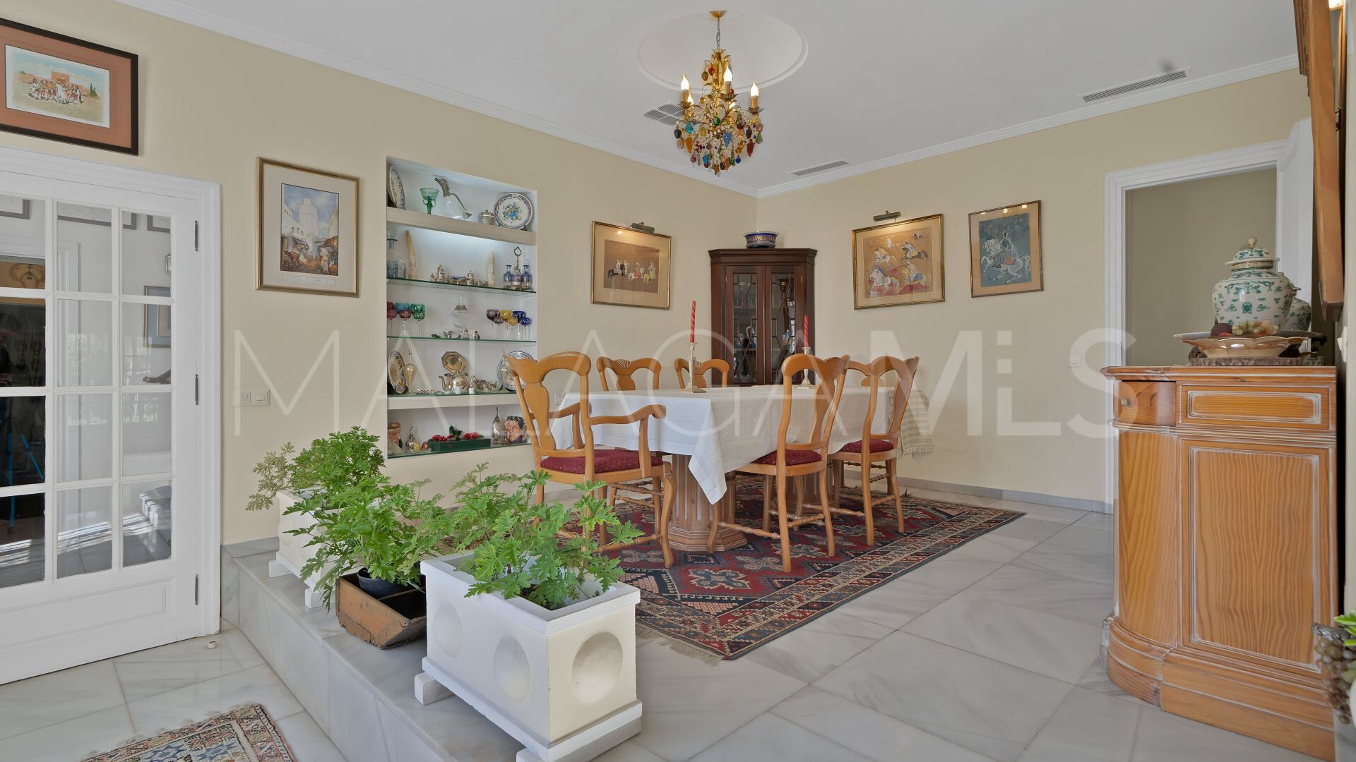 Villa for sale in Las Brisas