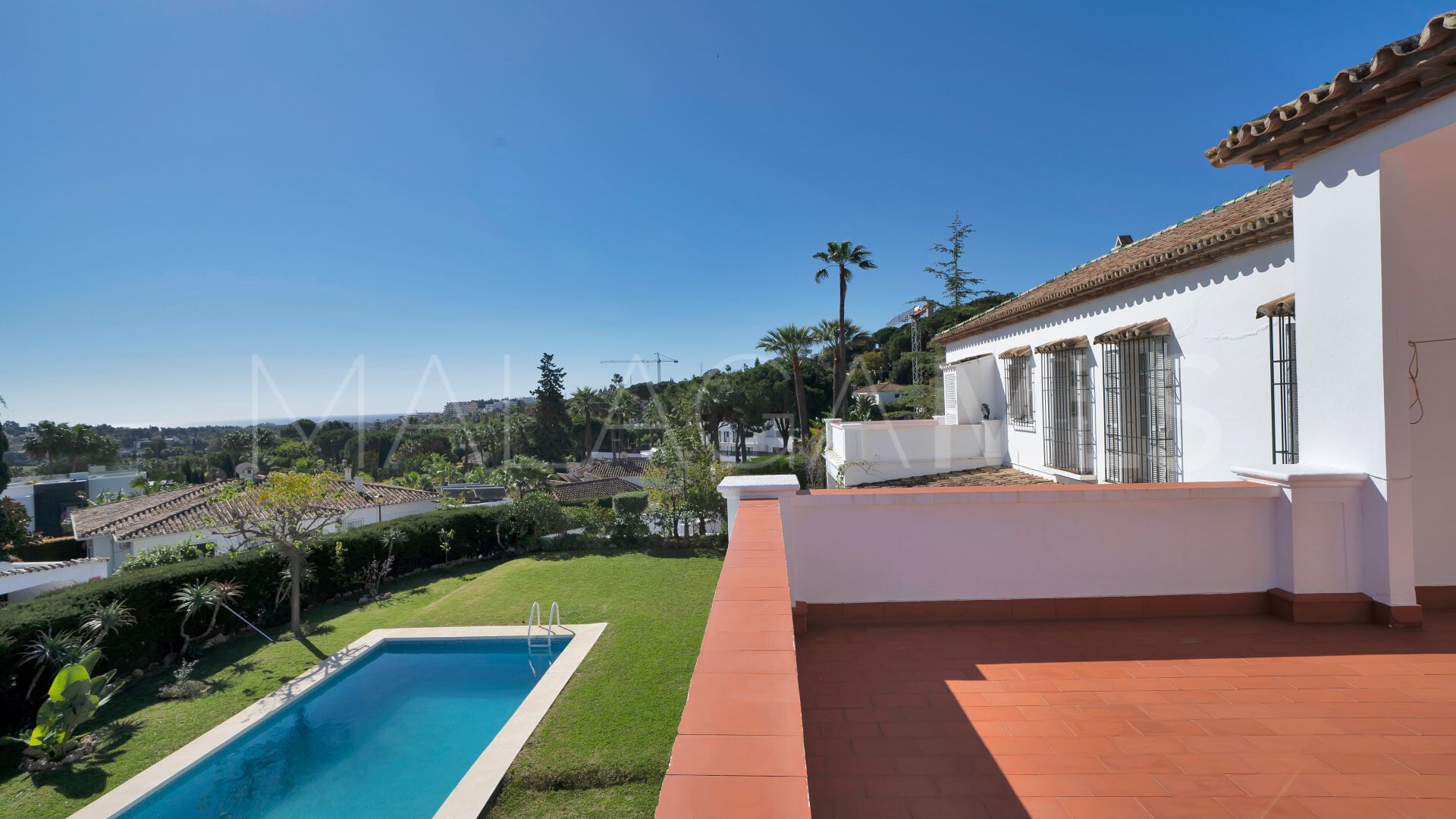 Villa for sale in Las Brisas
