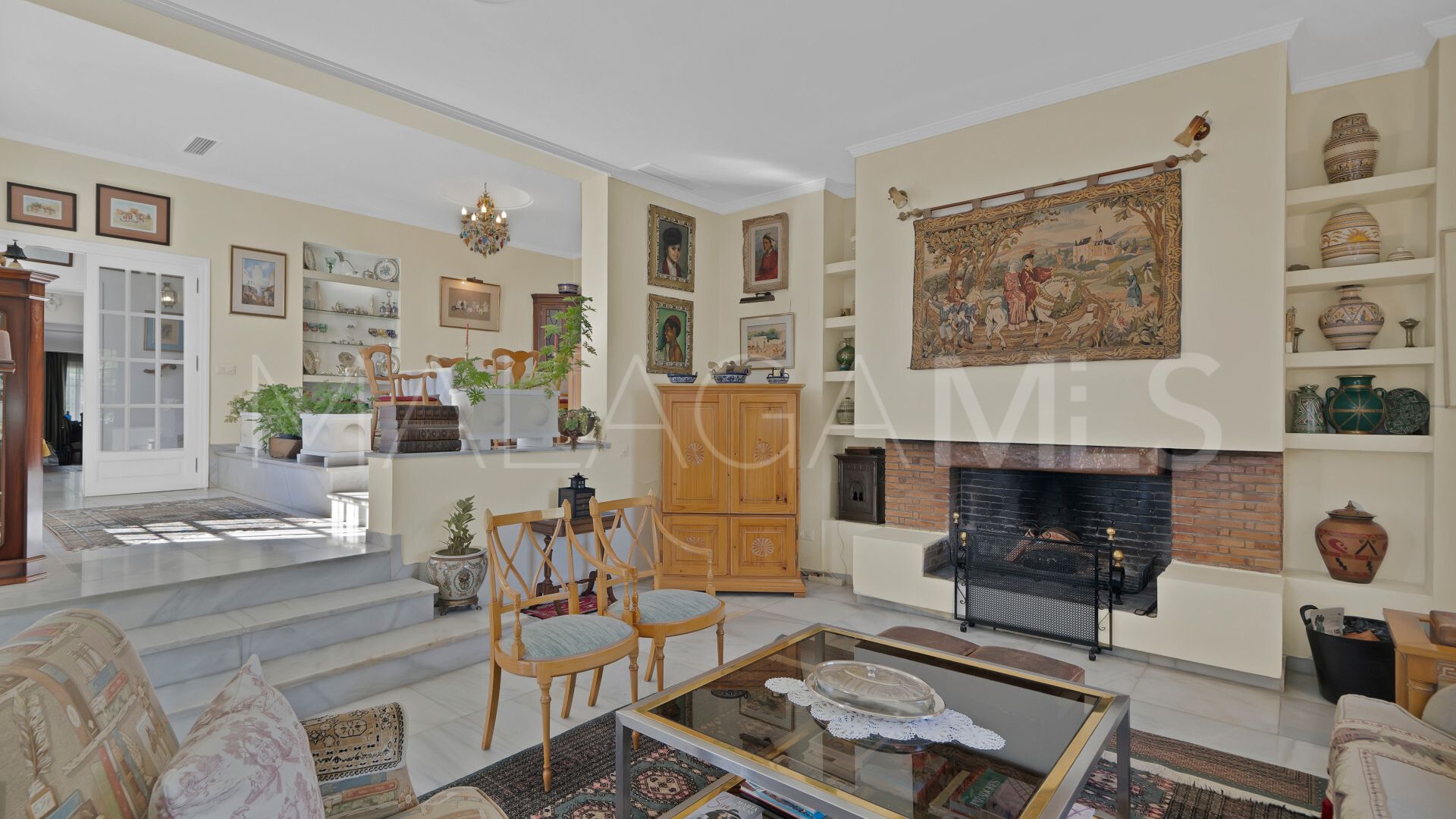 Villa for sale in Las Brisas