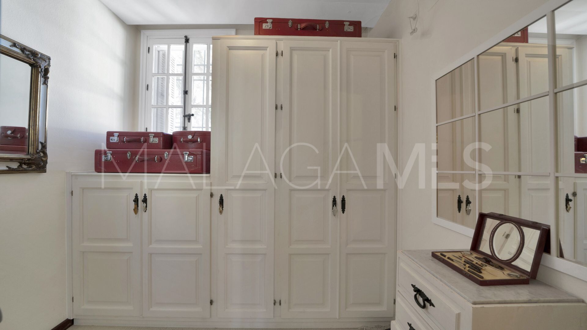 Villa for sale in Las Brisas