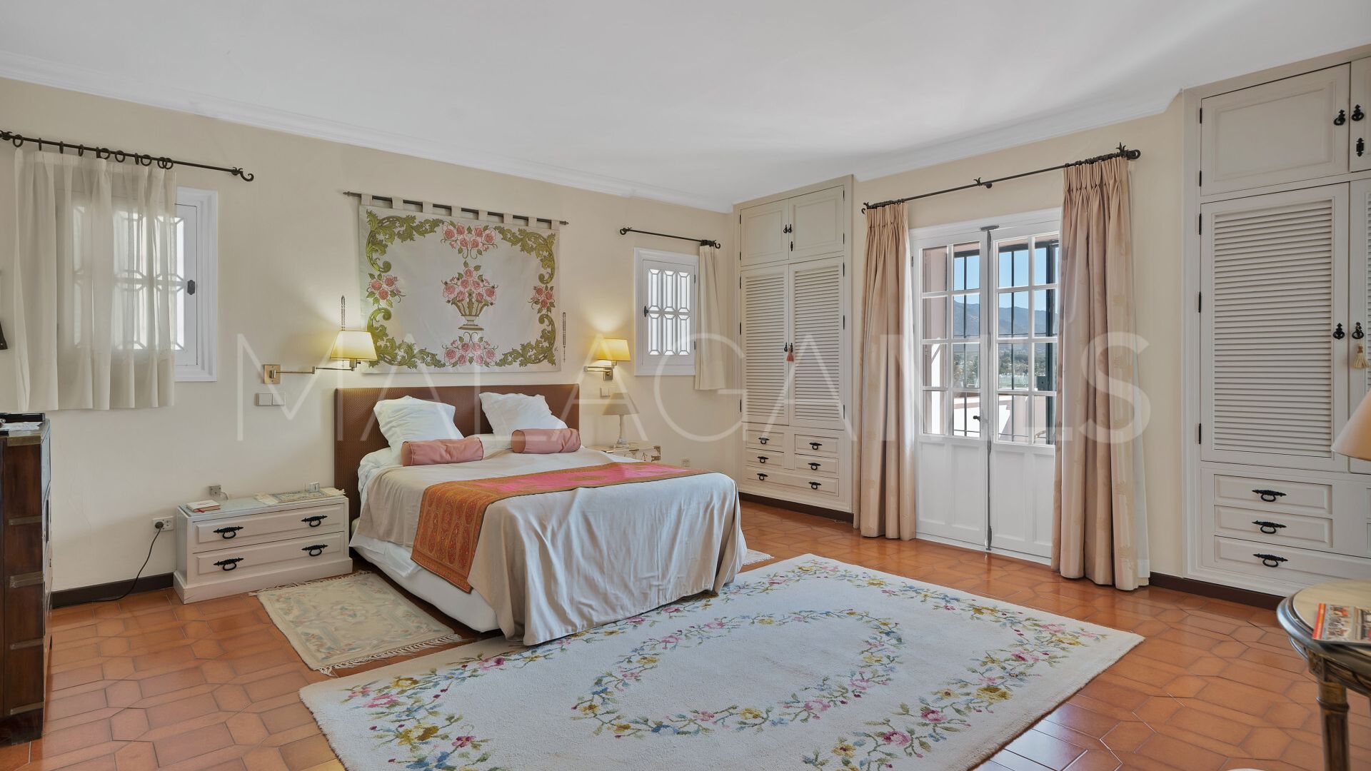 Villa for sale in Las Brisas