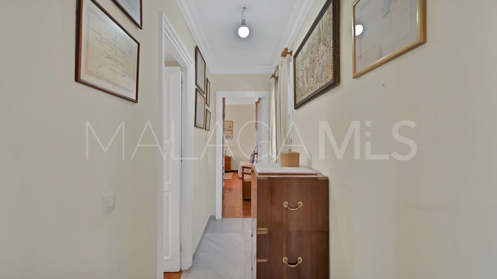 Villa for sale in Las Brisas