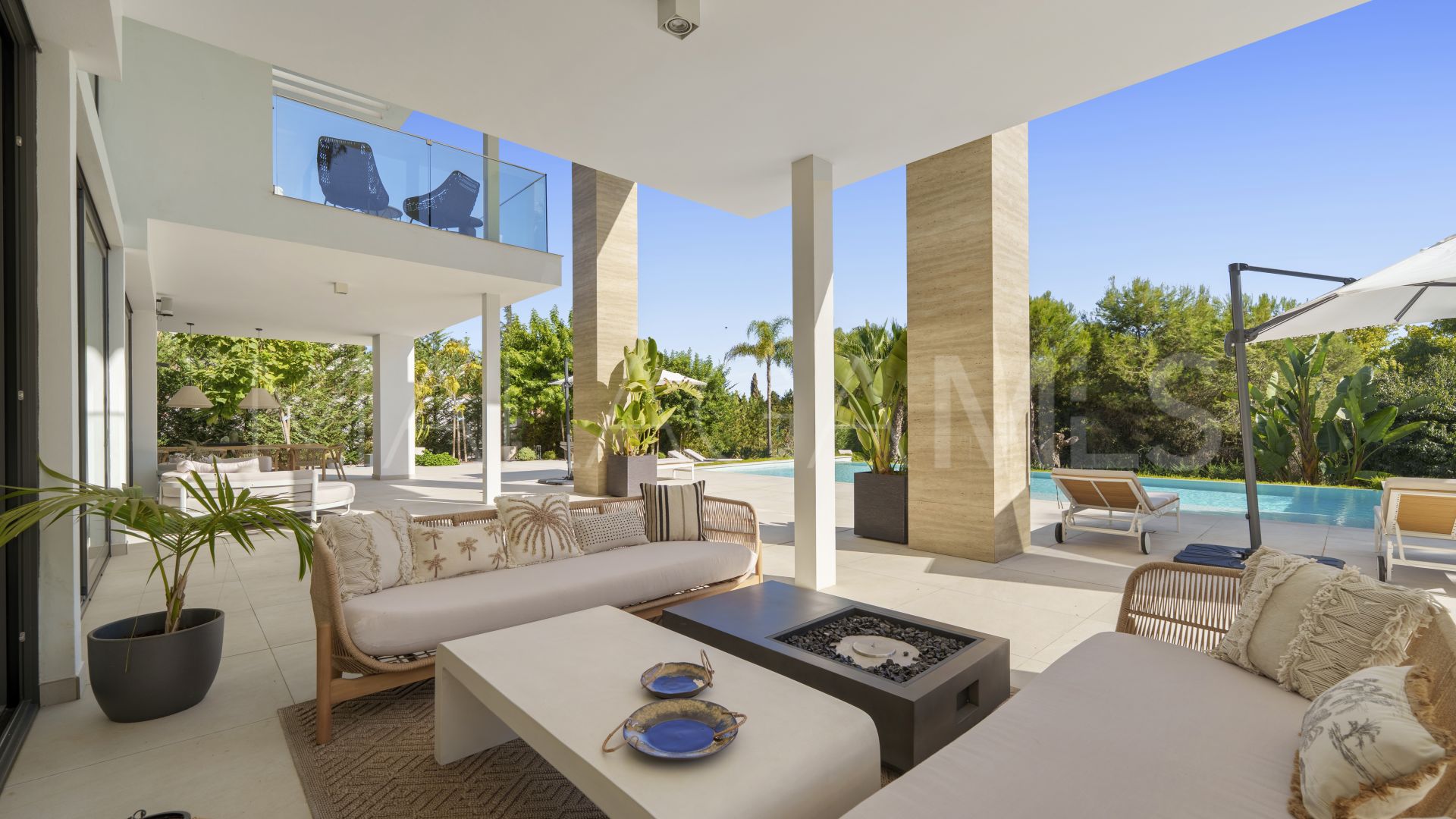 Villa for sale in Altos de Puente Romano