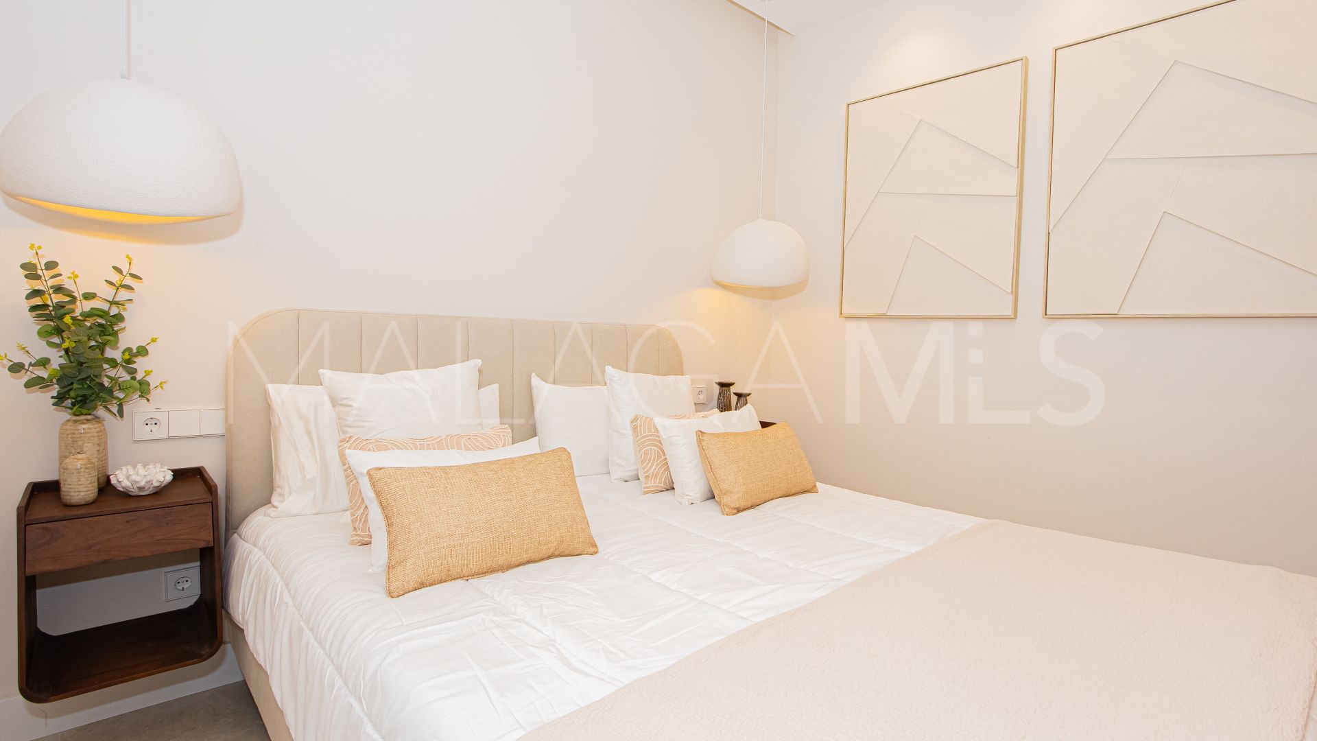 Zweistöckiges penthouse for sale in Aloha Gardens