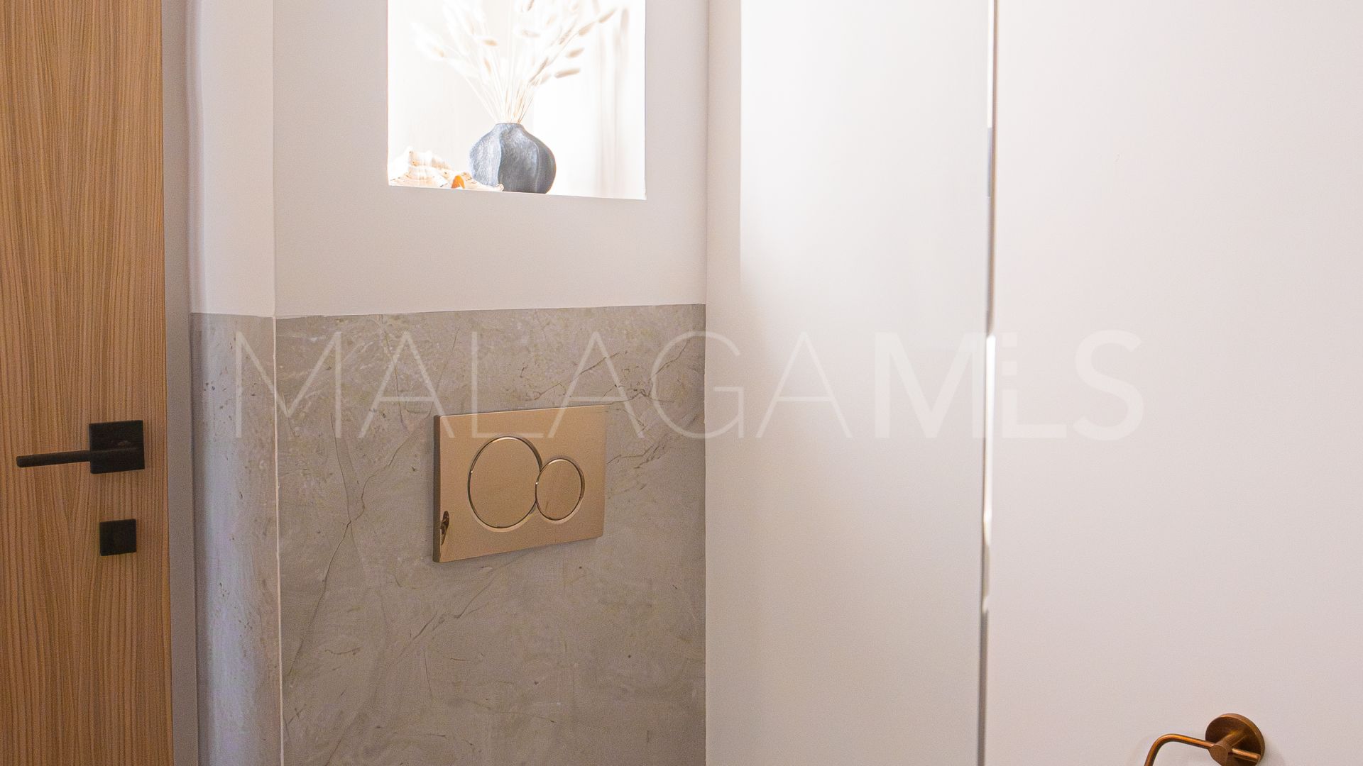 Zweistöckiges penthouse for sale in Aloha Gardens