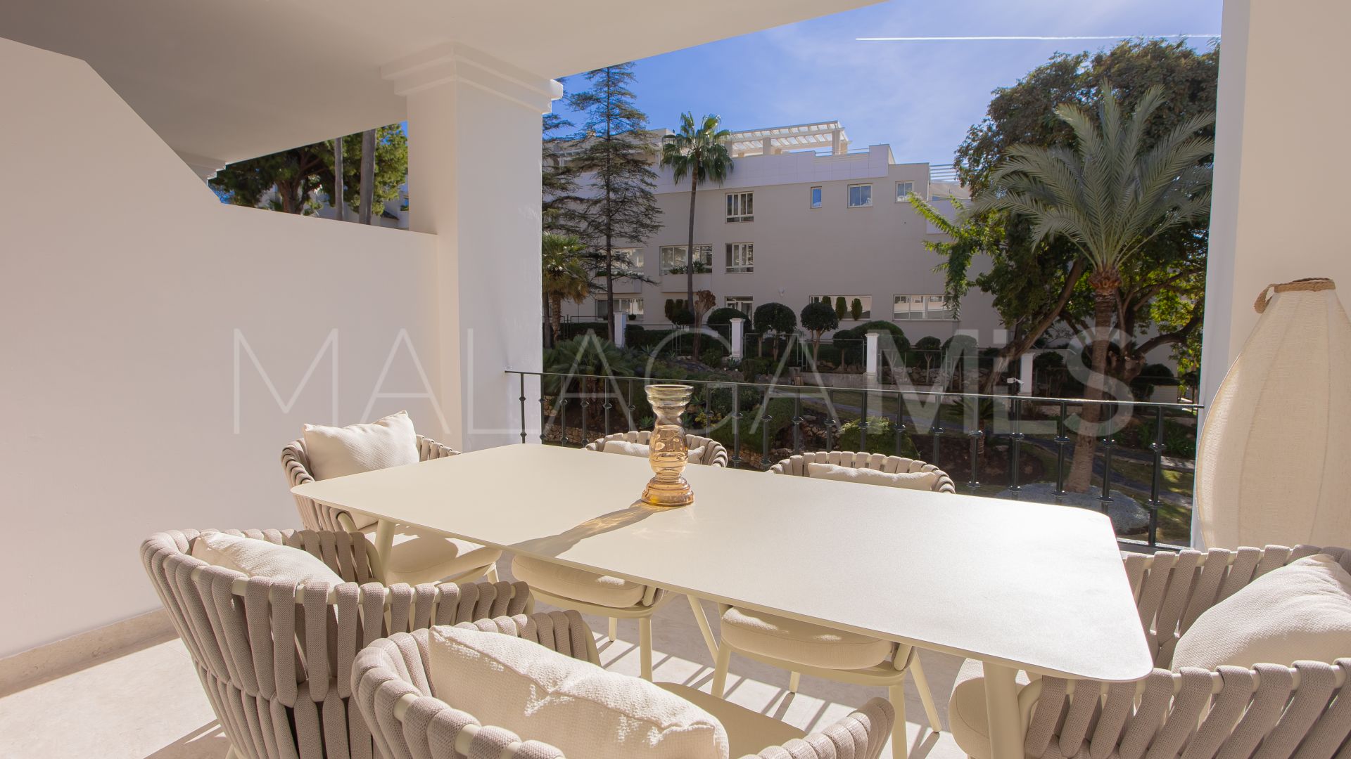 Zweistöckiges penthouse for sale in Aloha Gardens