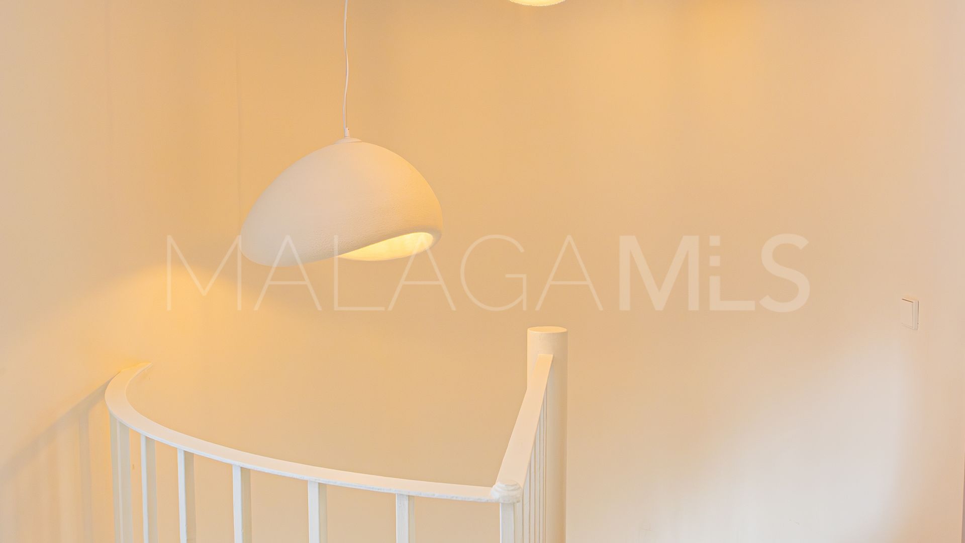 Zweistöckiges penthouse for sale in Aloha Gardens