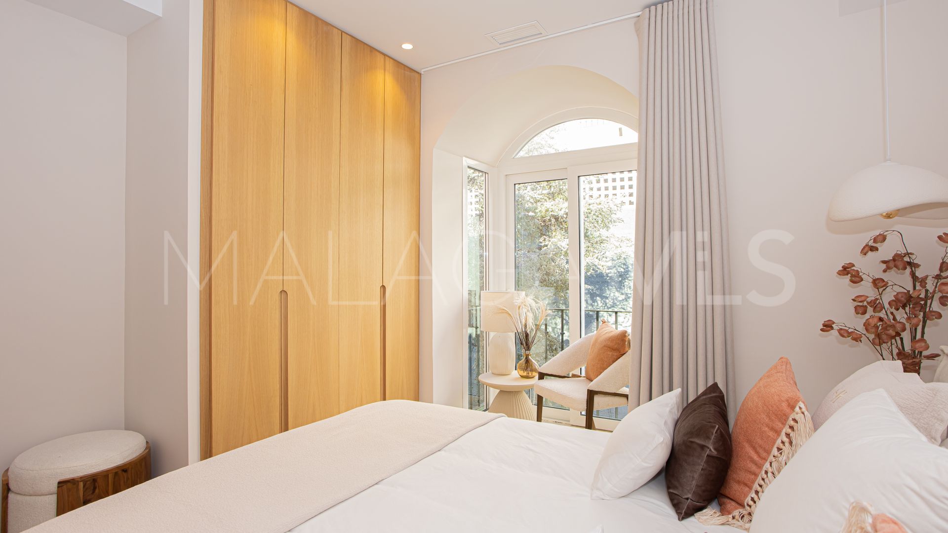 Zweistöckiges penthouse for sale in Aloha Gardens