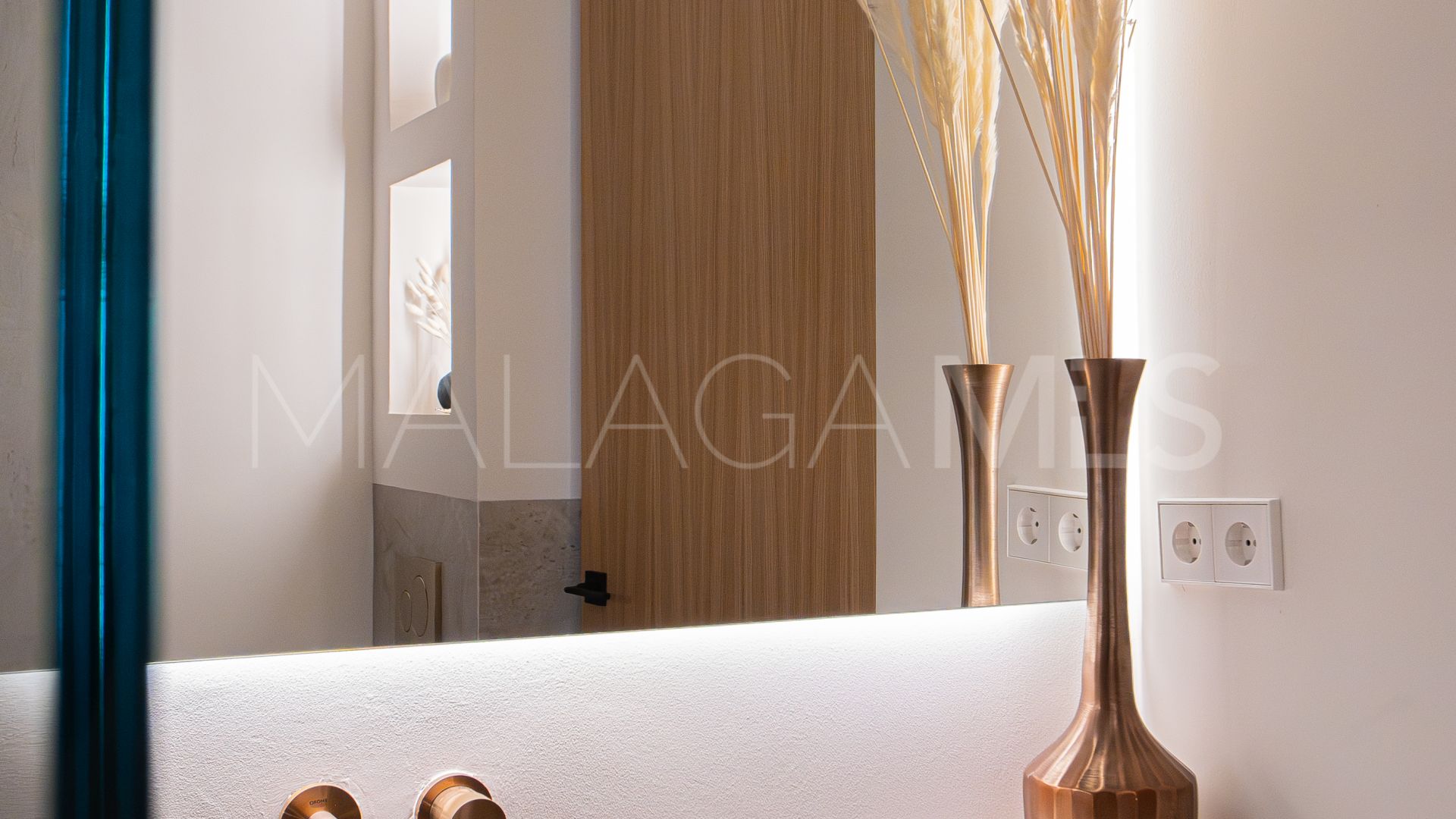 Zweistöckiges penthouse for sale in Aloha Gardens