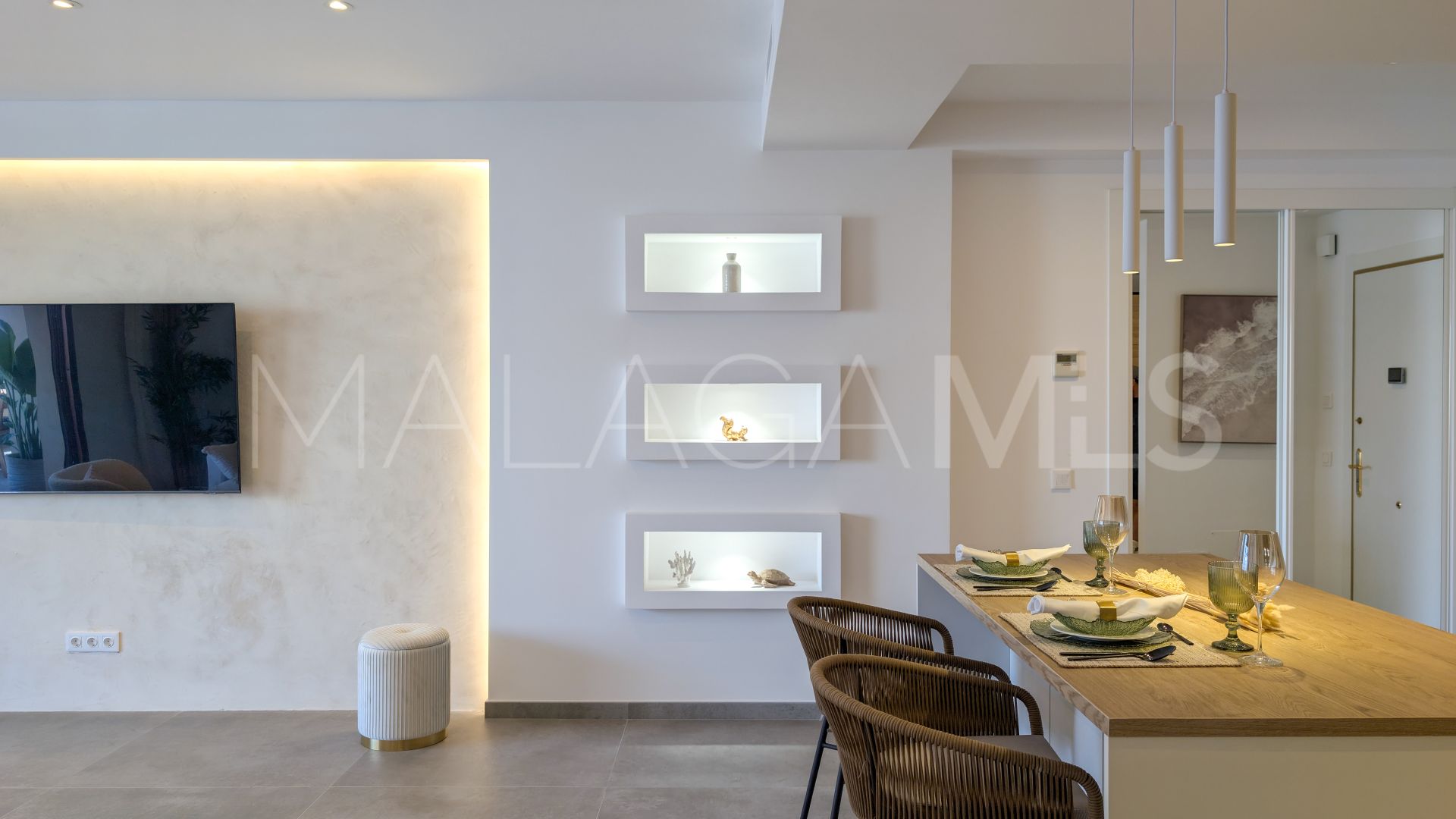 Buy 2 bedrooms apartment in San Pedro de Alcantara