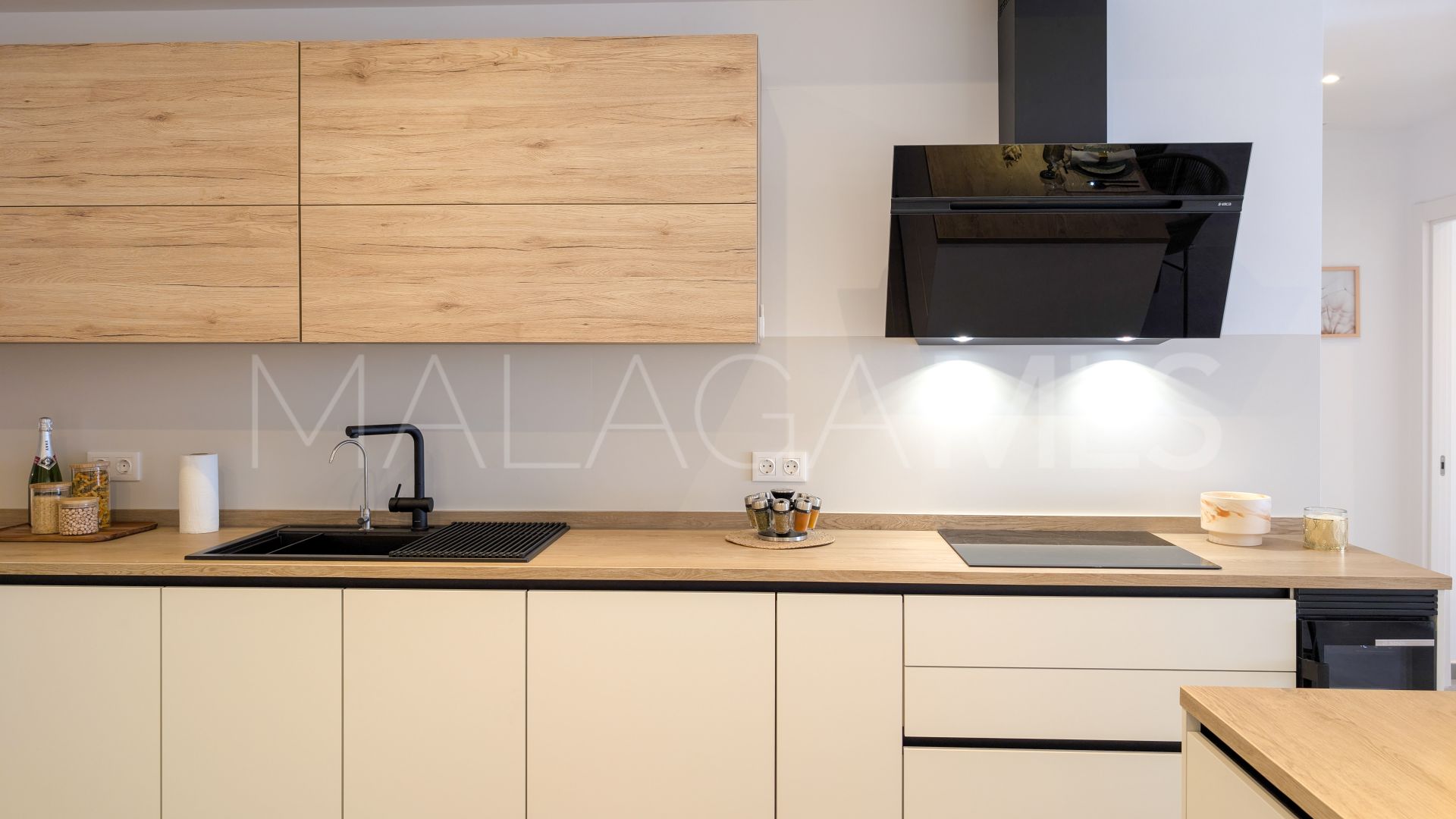 Buy 2 bedrooms apartment in San Pedro de Alcantara