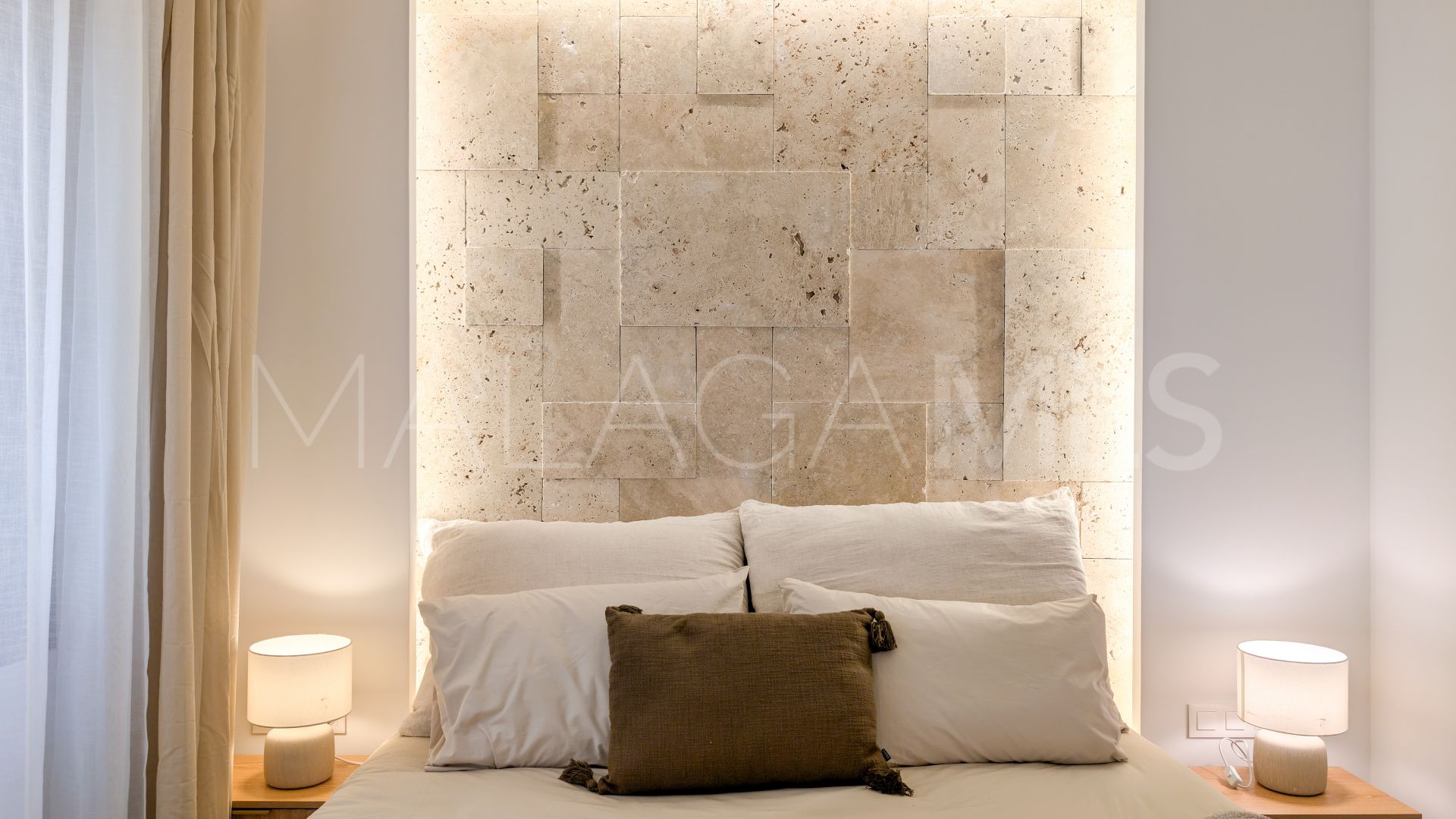 Buy 2 bedrooms apartment in San Pedro de Alcantara