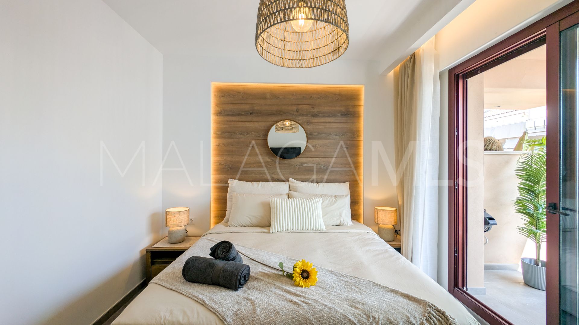 Buy 2 bedrooms apartment in San Pedro de Alcantara