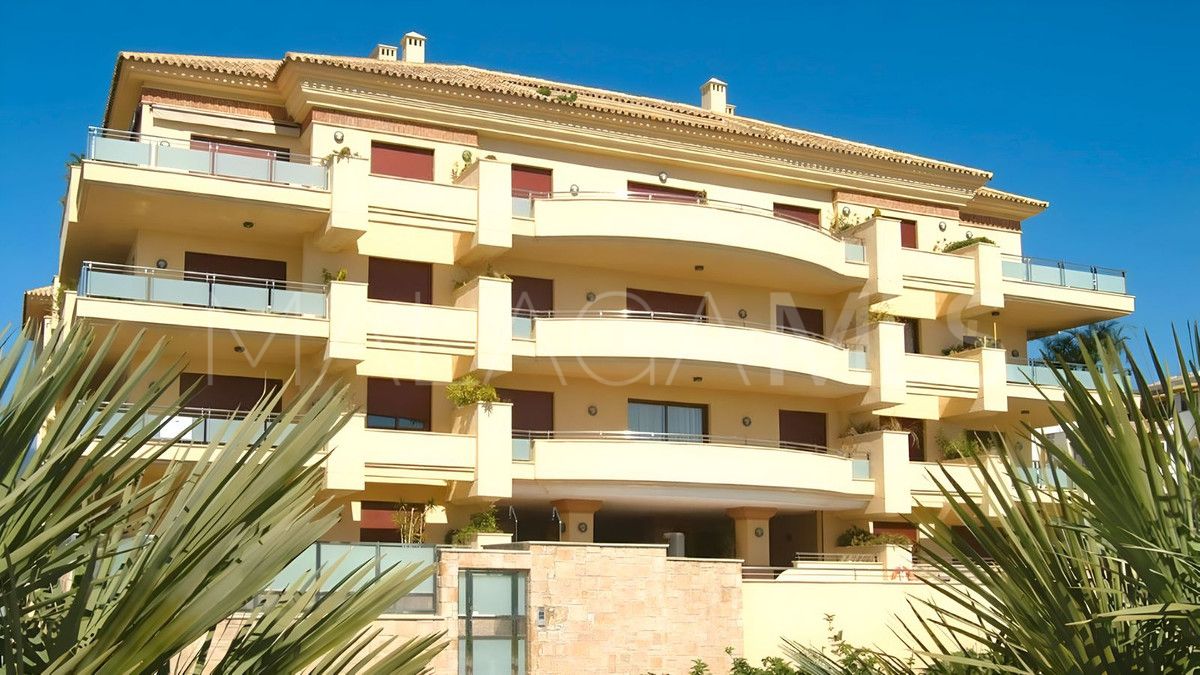 Buy 2 bedrooms apartment in San Pedro de Alcantara