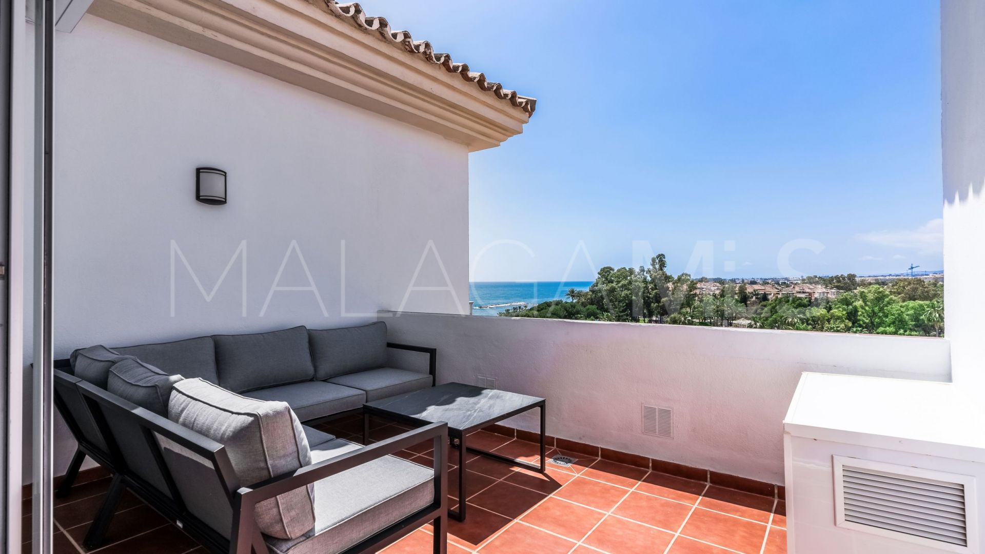 Tvåvånings takvåning for sale in Andalucia del Mar