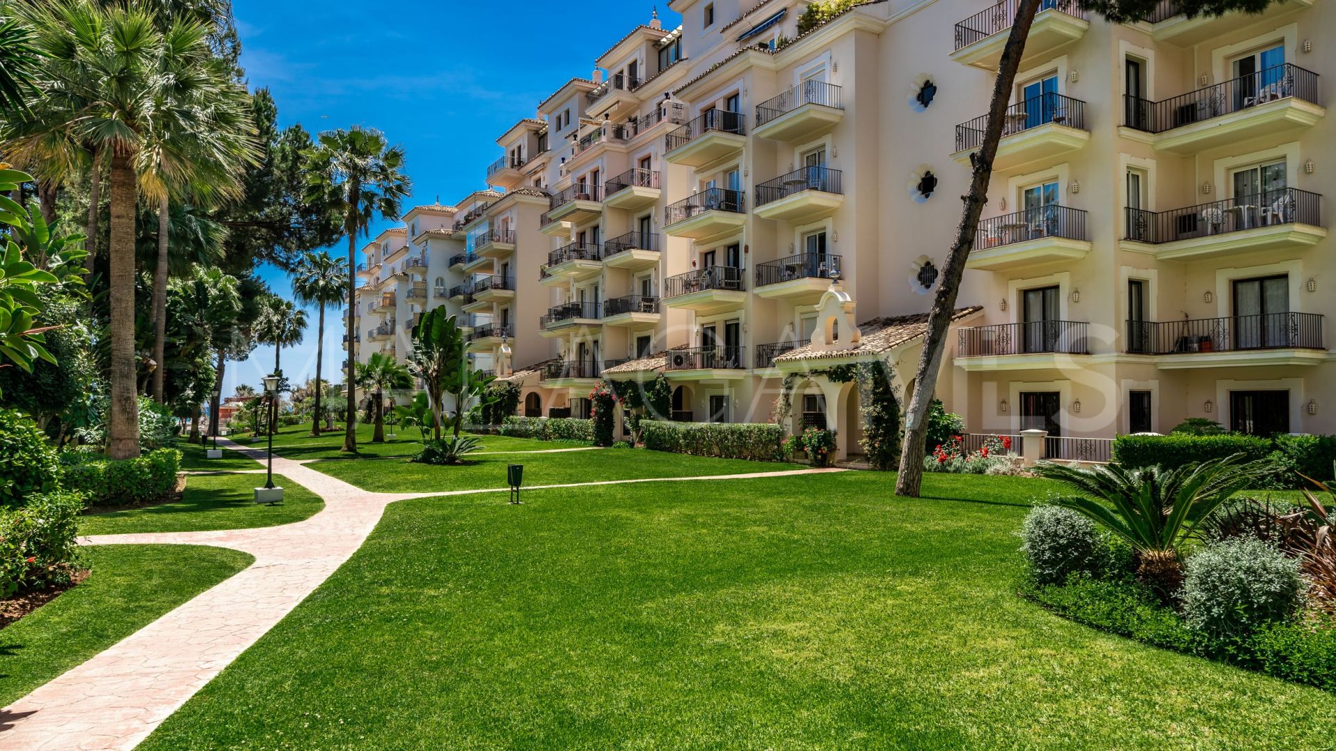 Tvåvånings takvåning for sale in Andalucia del Mar