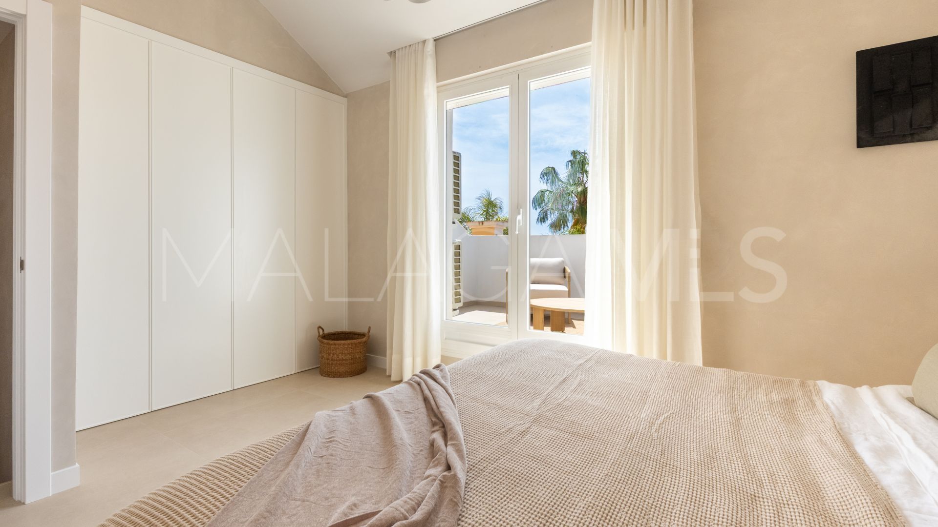 Dunas de Bahia Marbella 3 bedrooms town house for sale