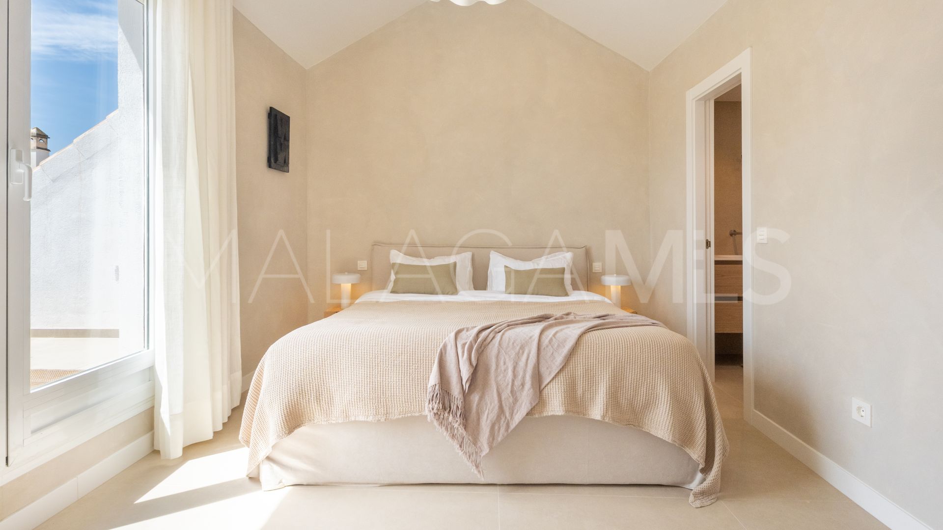 Dunas de Bahia Marbella 3 bedrooms town house for sale