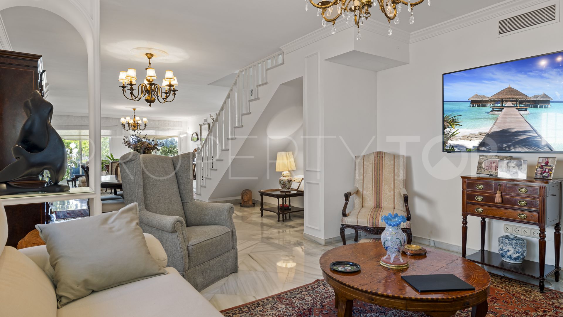 Town house for sale in Marbella - Puerto Banus with 4 bedrooms