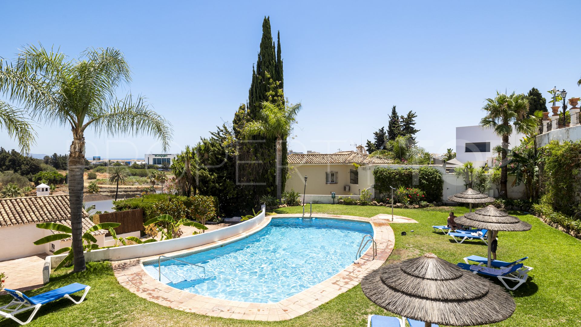 Town house for sale in Marbella - Puerto Banus with 4 bedrooms