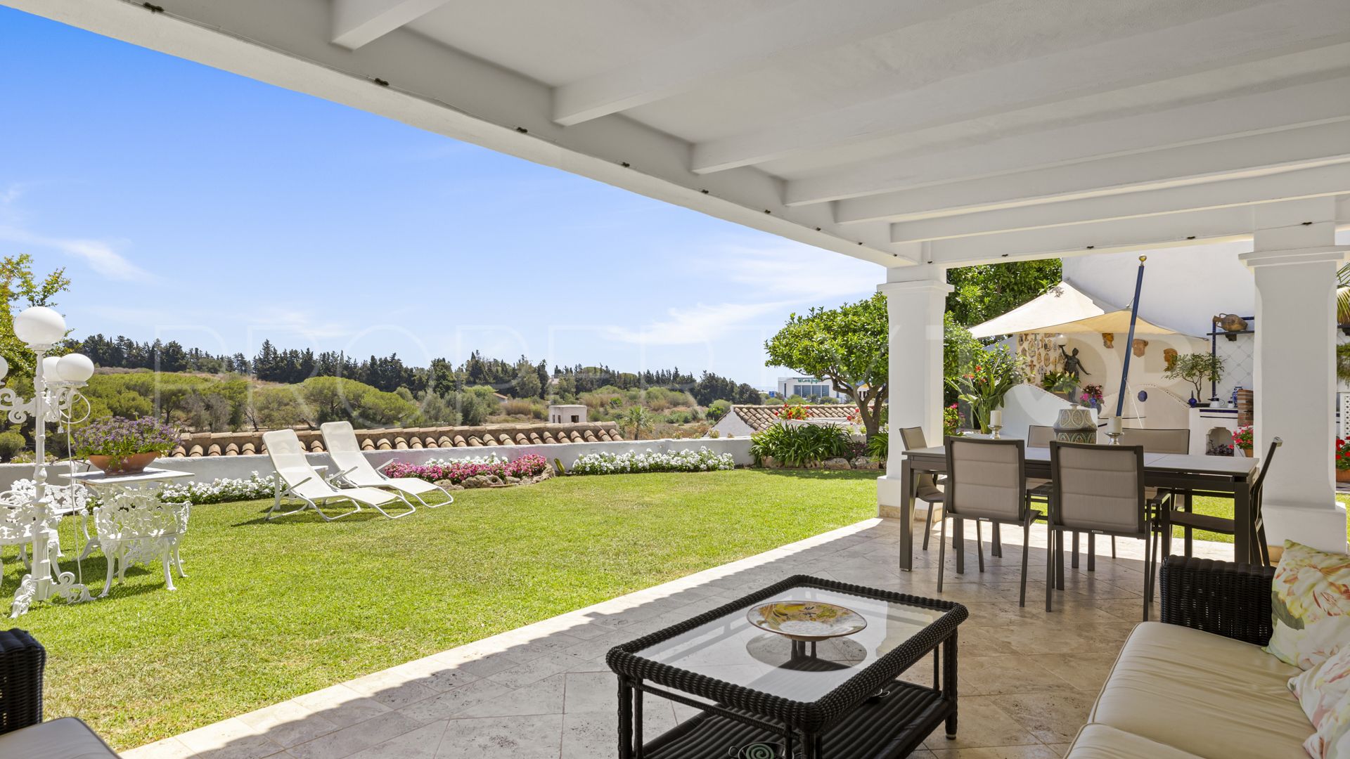 Town house for sale in Marbella - Puerto Banus with 4 bedrooms