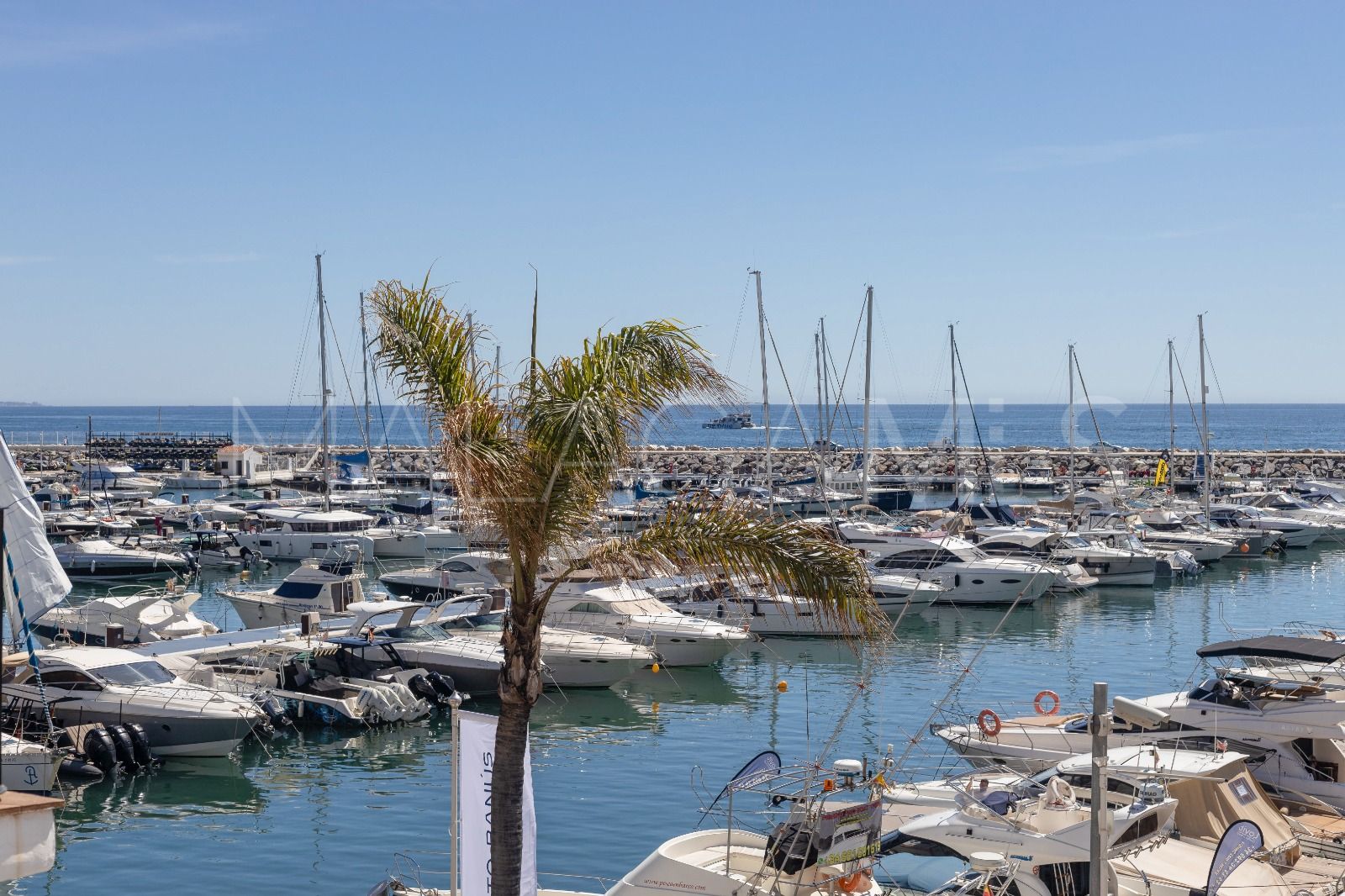 For sale apartment with 3 bedrooms in Marbella - Puerto Banus