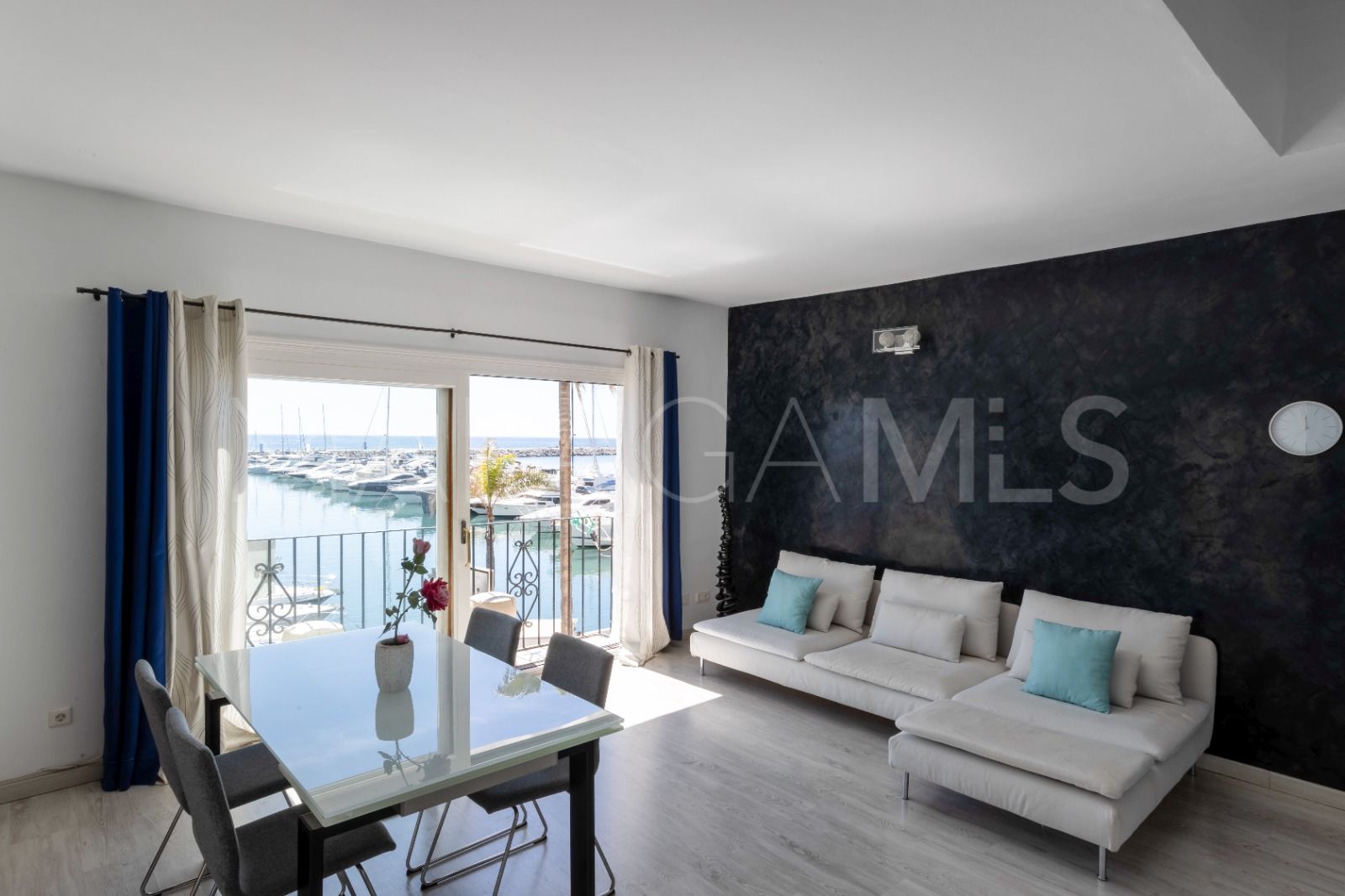 For sale apartment with 3 bedrooms in Marbella - Puerto Banus