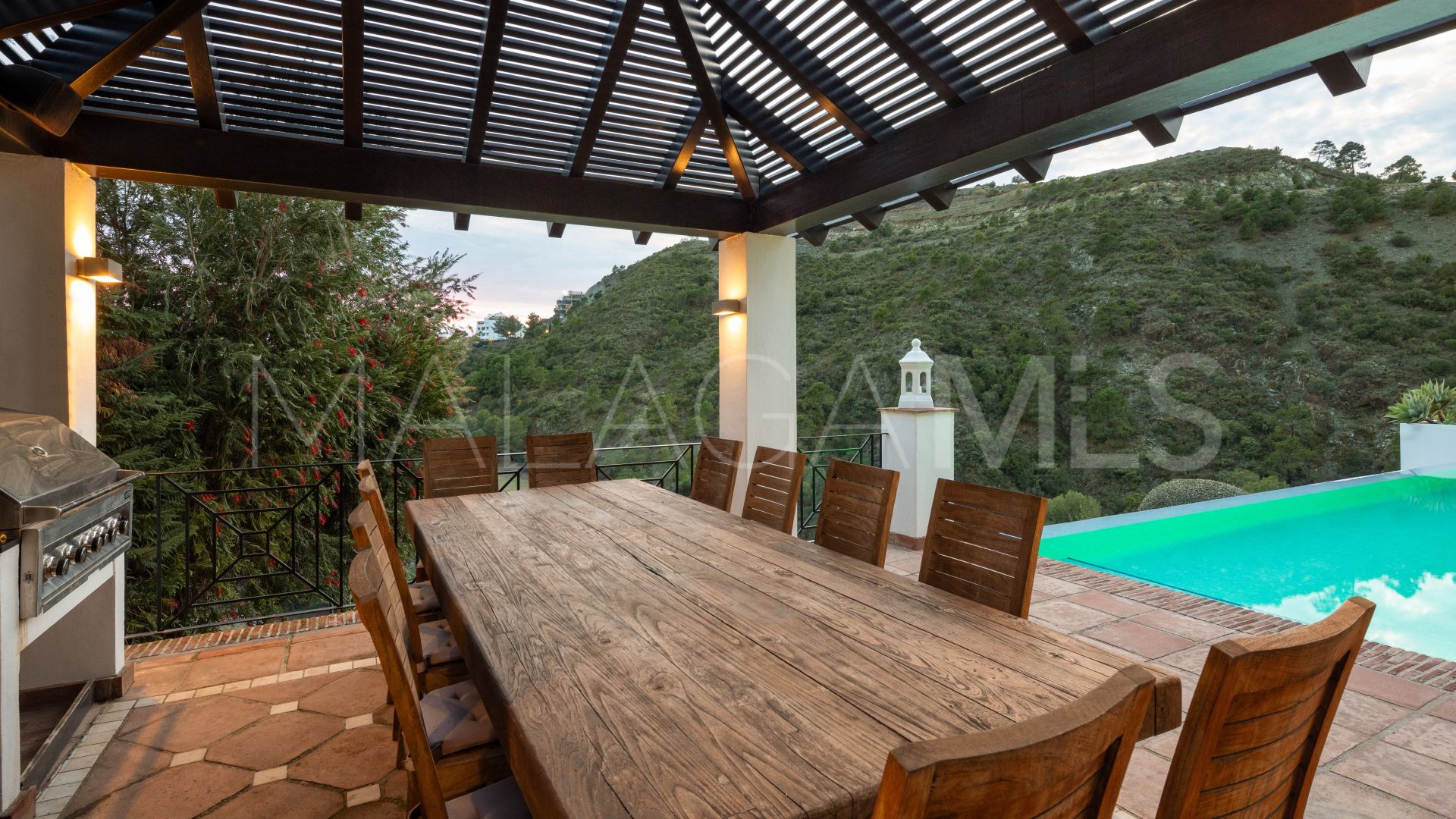 7 bedrooms Lomas de La Quinta villa for sale