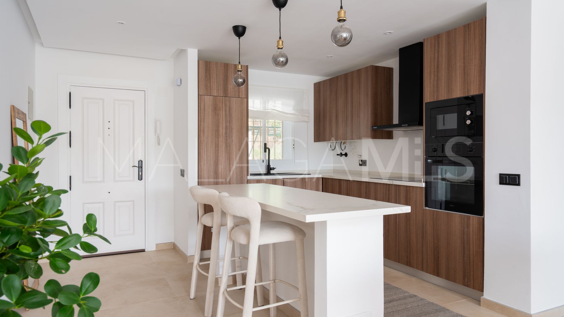 Buy apartment in La Quinta