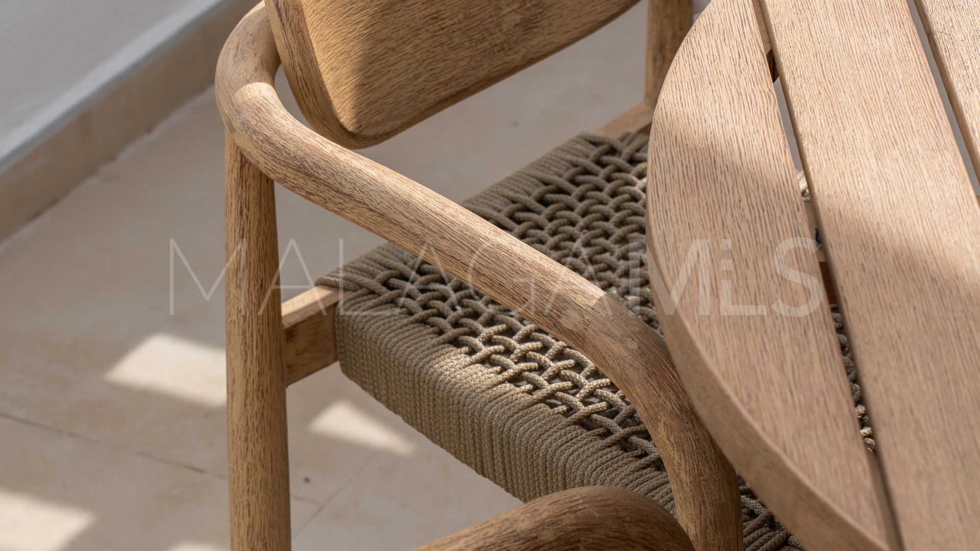 Buy apartment in La Quinta