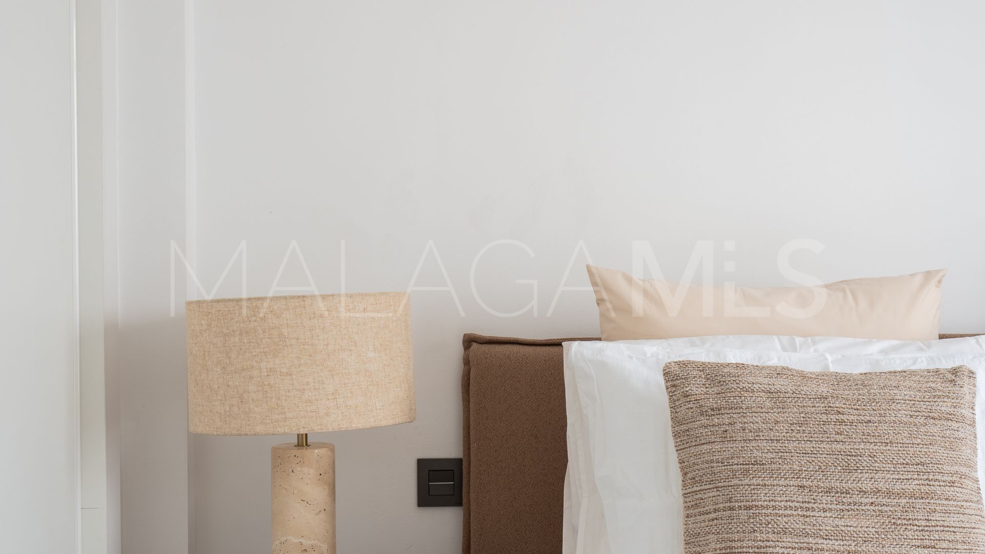 Buy apartment in La Quinta