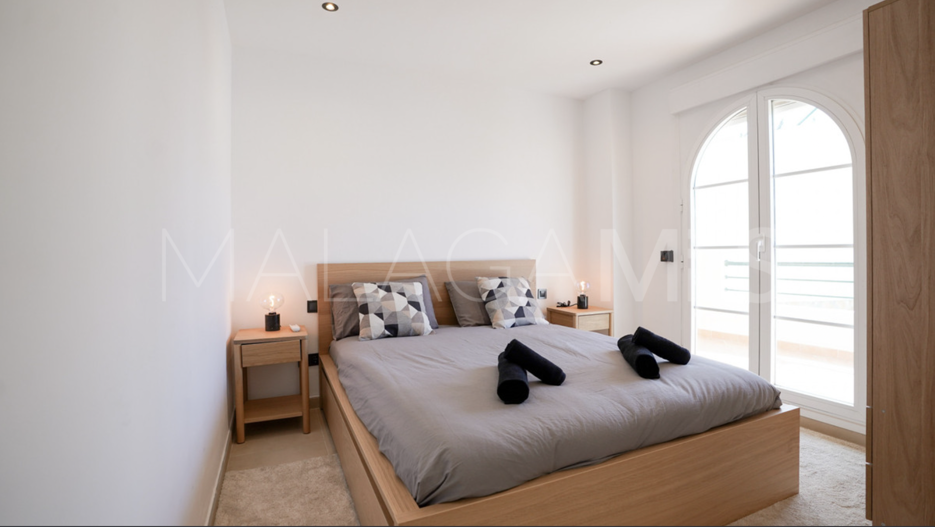 Nueva Andalucia apartment for sale