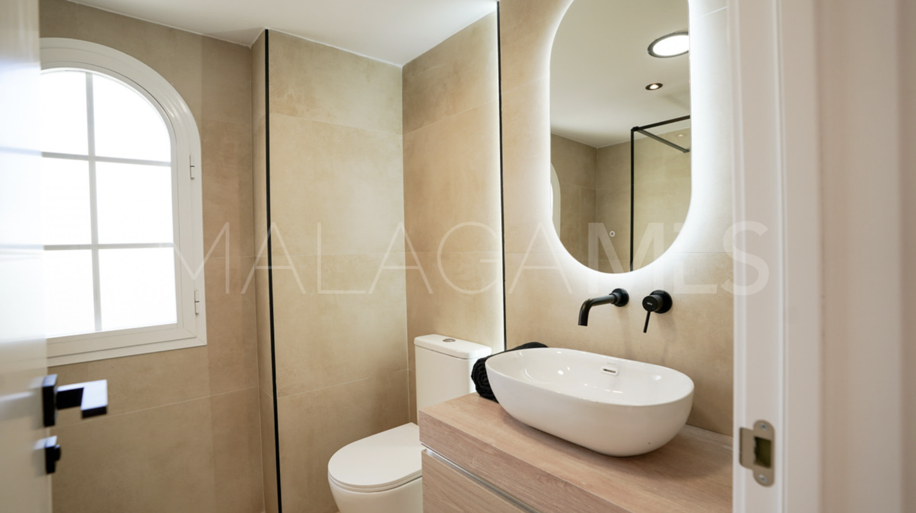Nueva Andalucia apartment for sale