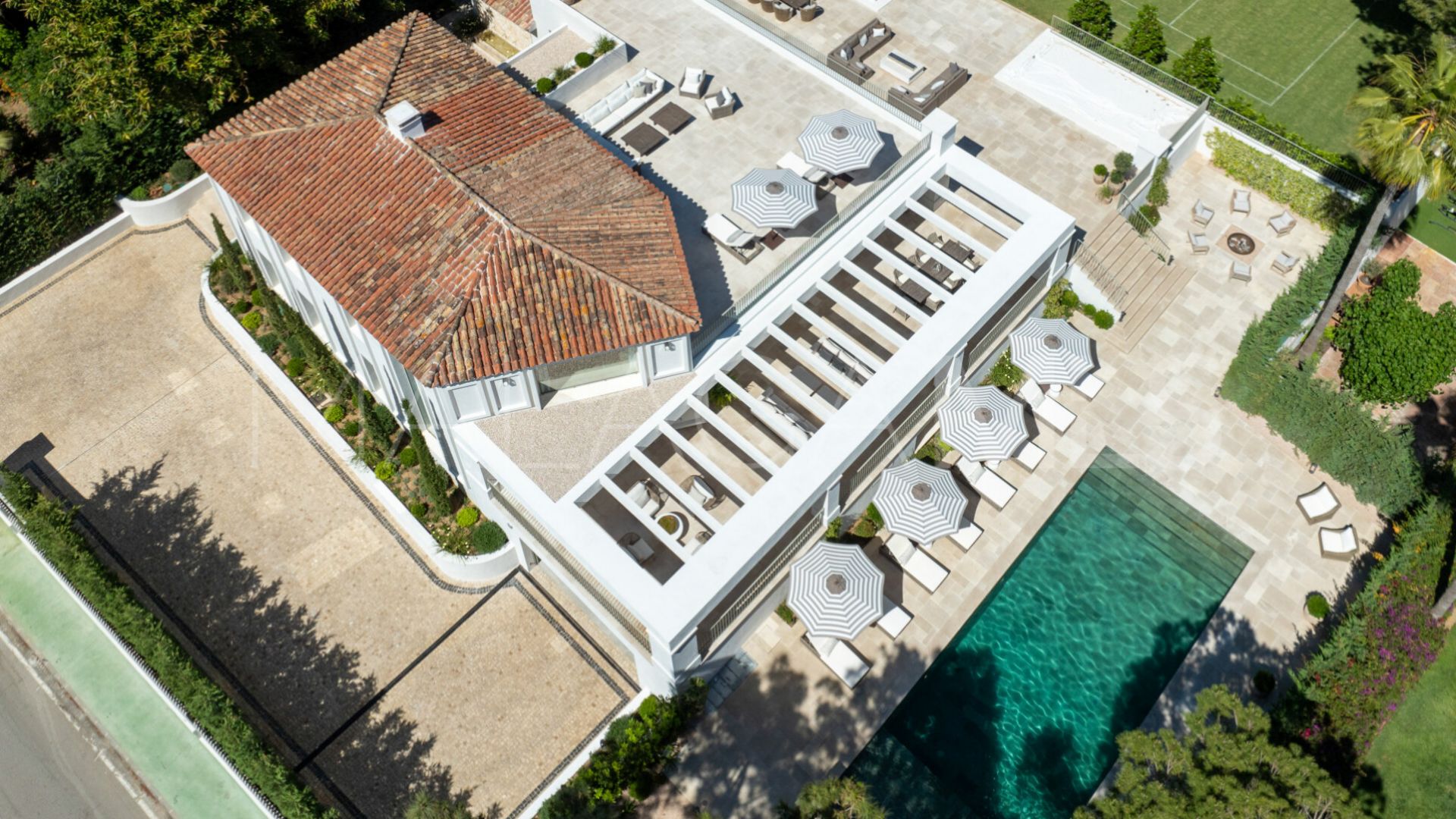 For sale 6 bedrooms villa in Nagüeles
