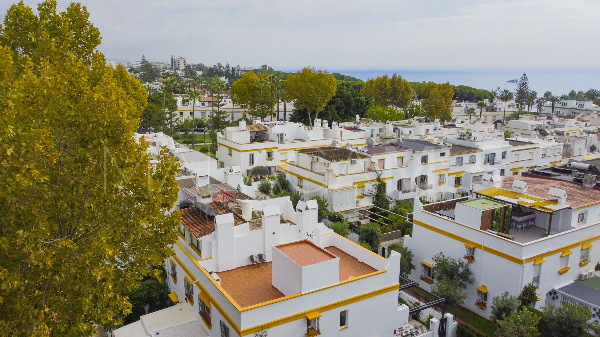 Reihenhaus for sale in Marbella Goldene Meile