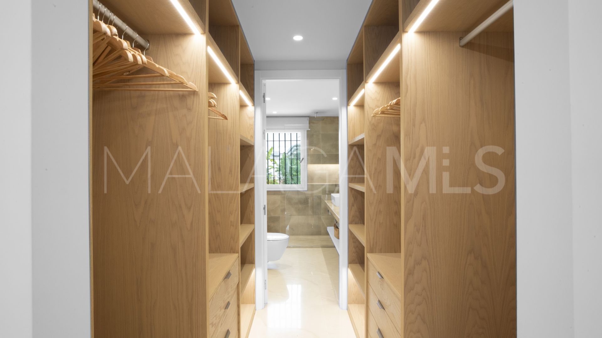 Reihenhaus for sale in Marbella Goldene Meile