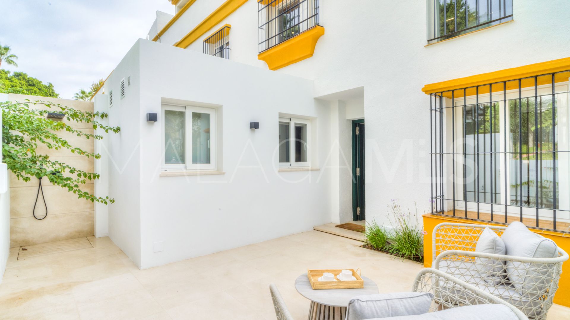 Reihenhaus for sale in Marbella Goldene Meile