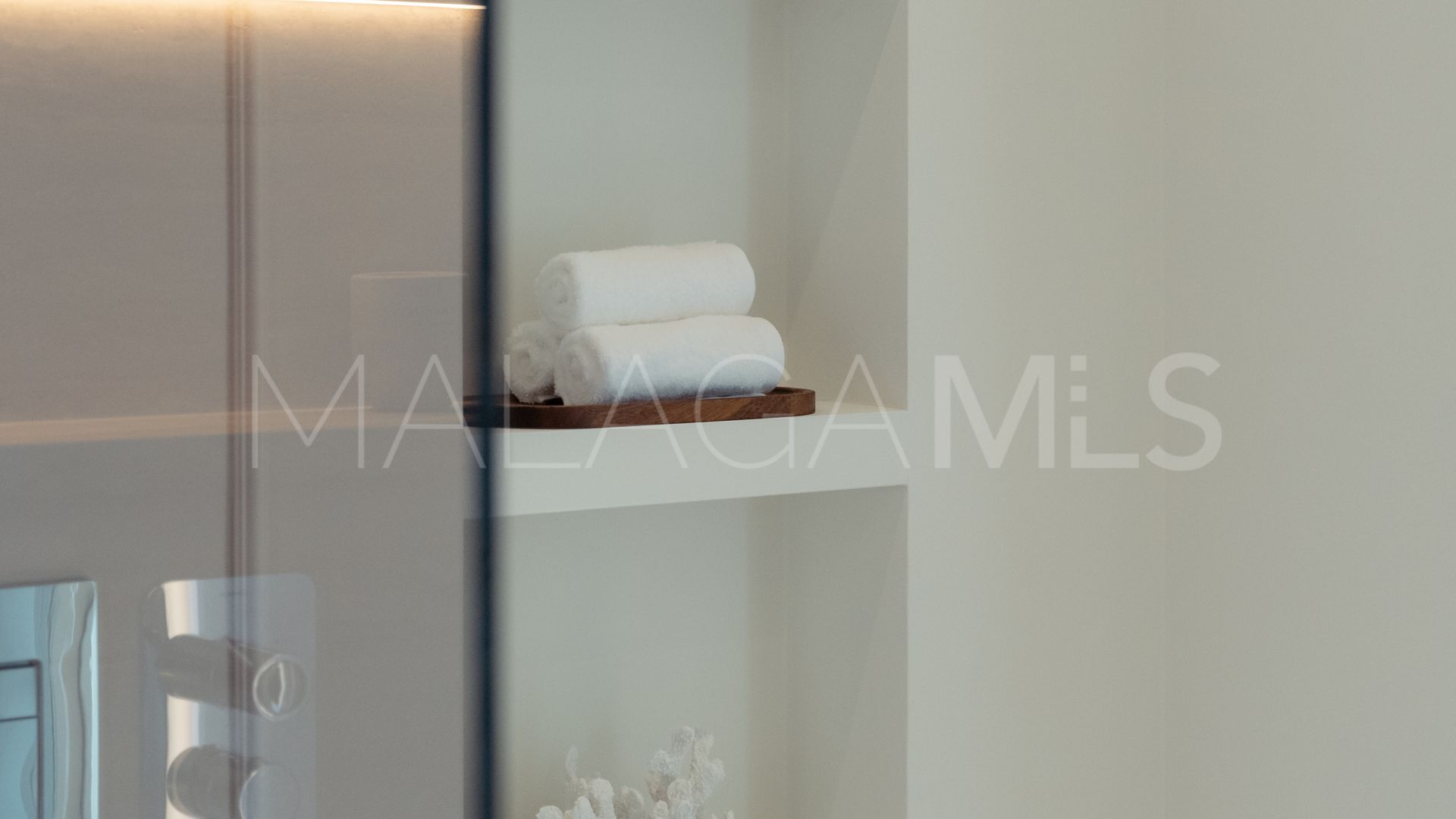 Duplex for sale in Monte Halcones