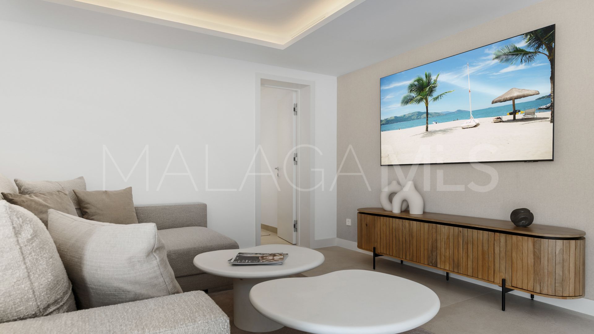 For sale villa with 5 bedrooms in Las Chapas