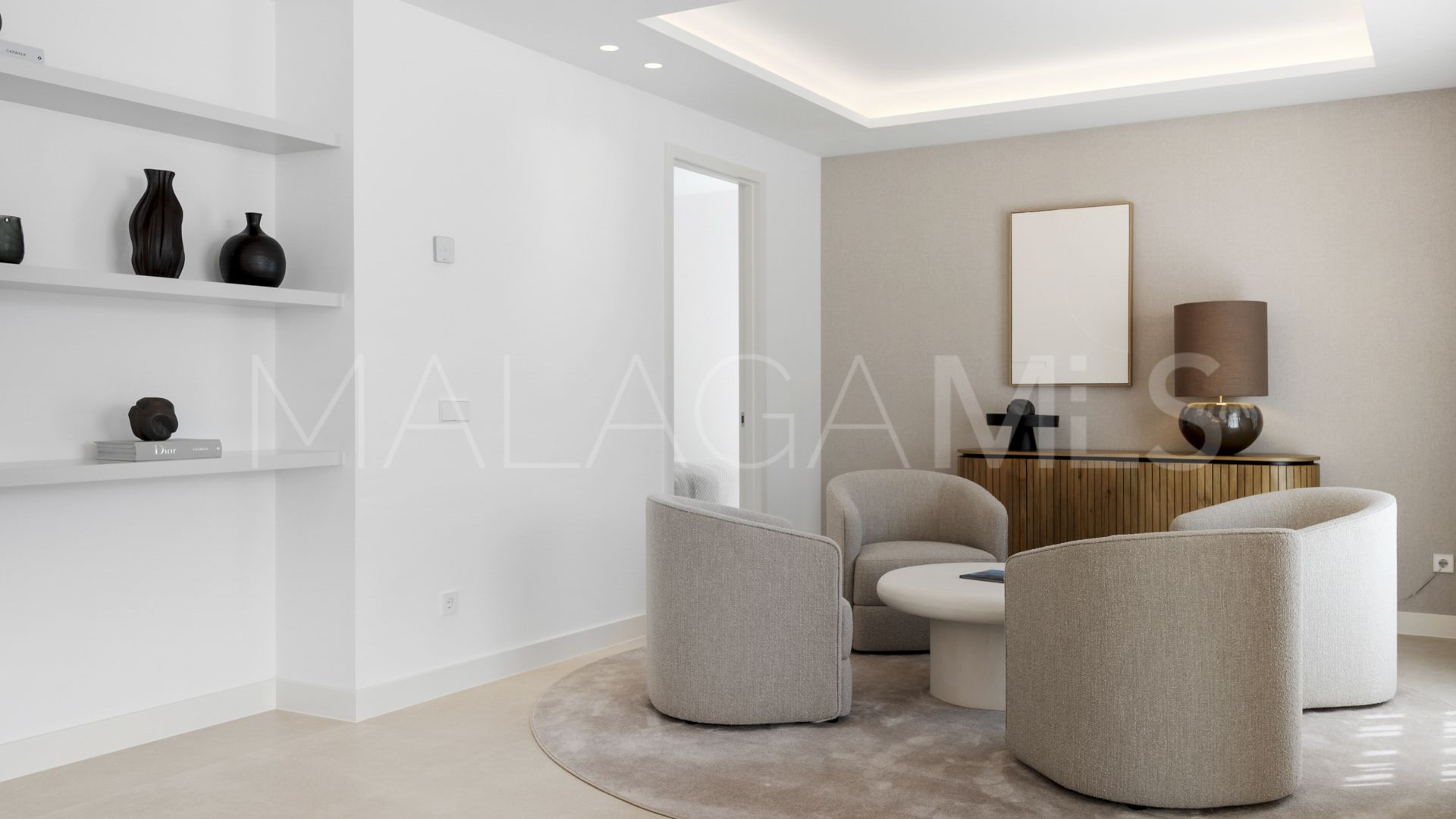 For sale villa with 5 bedrooms in Las Chapas