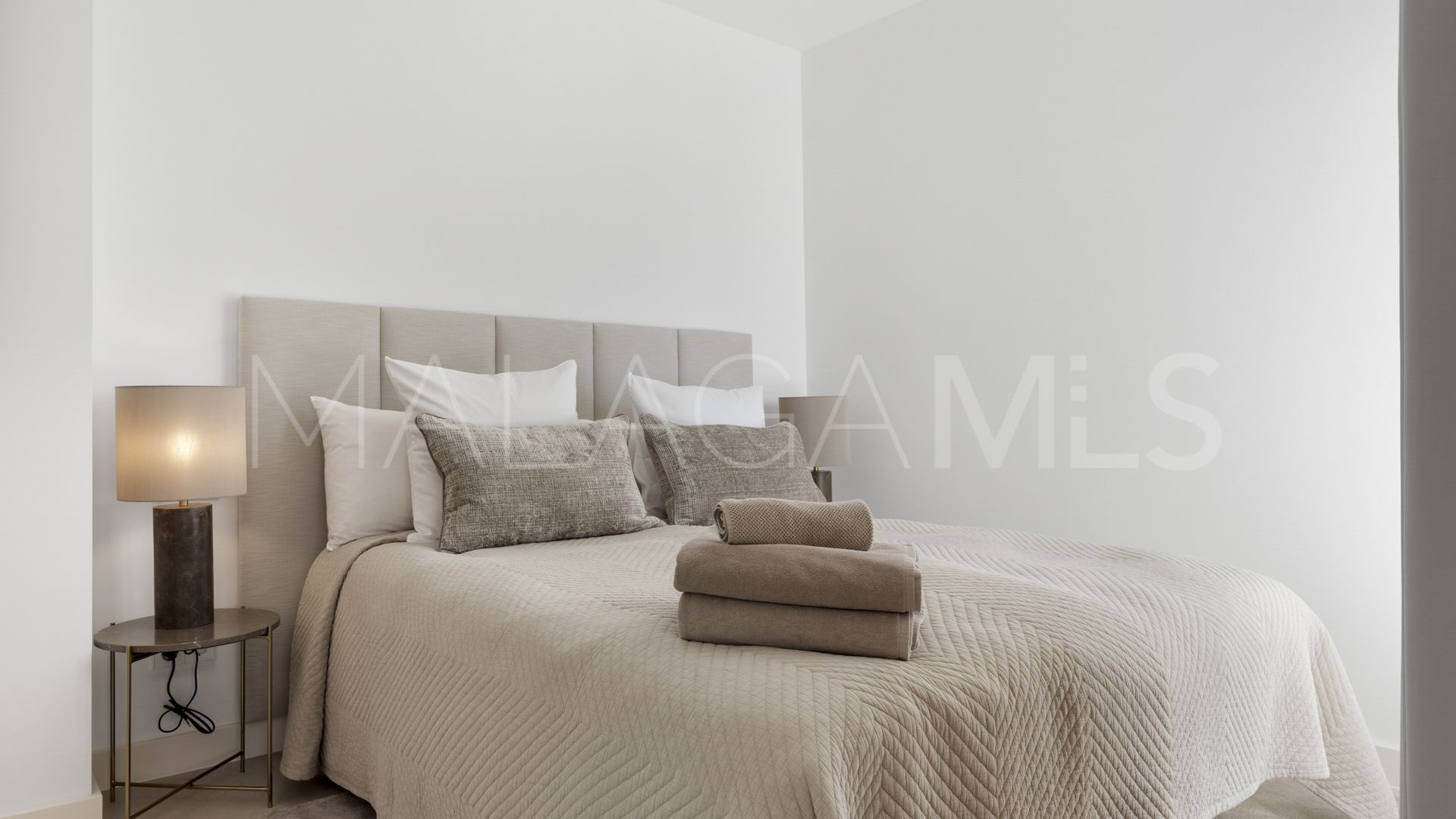 For sale villa with 5 bedrooms in Las Chapas
