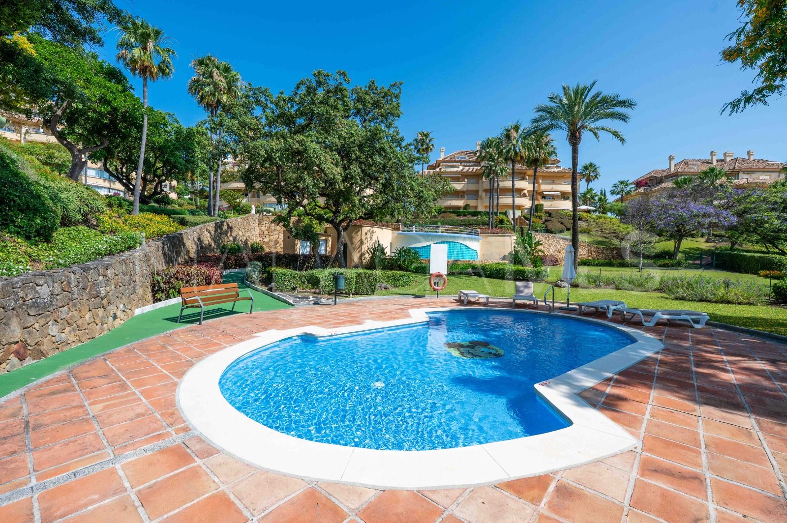 Zweistöckiges penthouse for sale in Elviria Hills